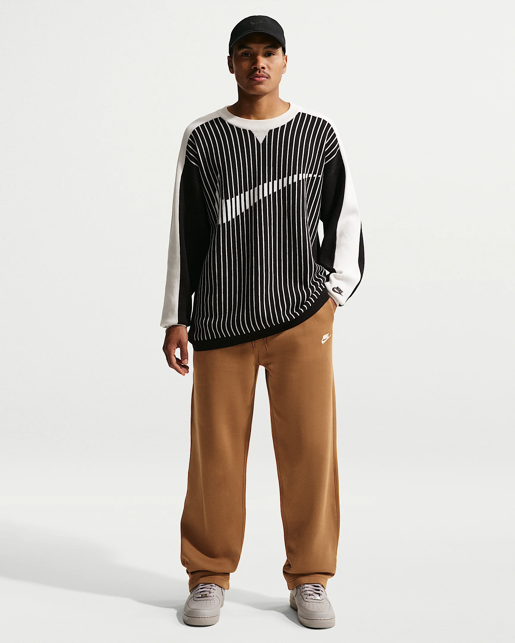 Nike Club Men's Open-Hem Fleece Pants - 1