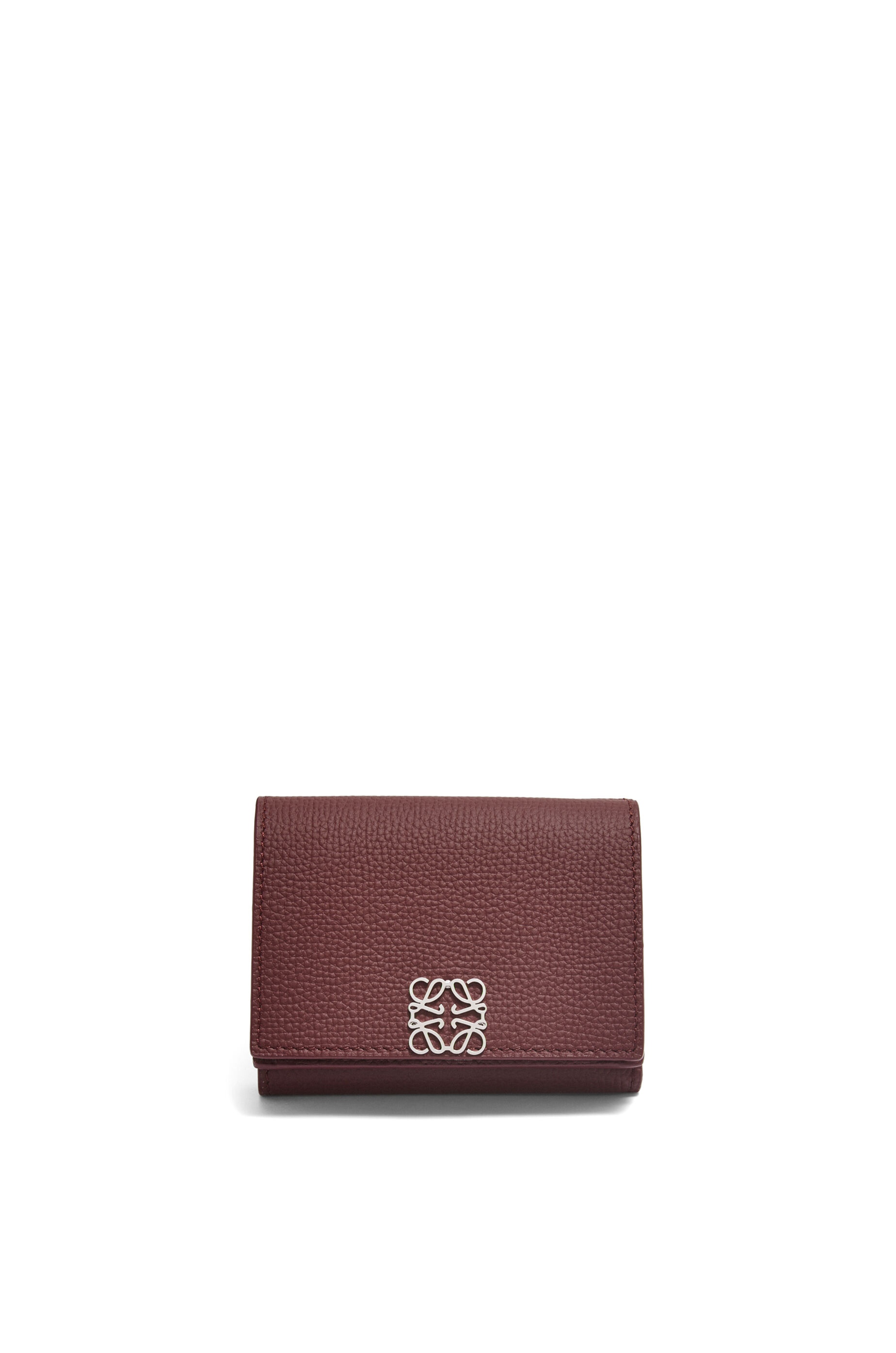 Anagram trifold wallet in pebble grain calfskin - 1