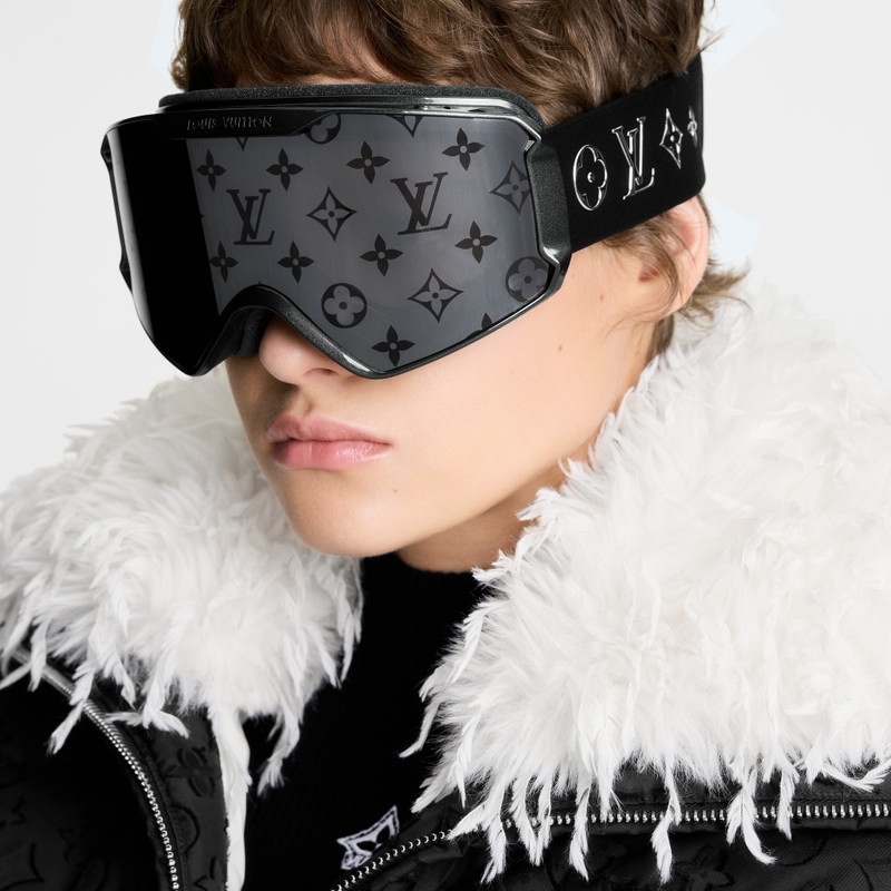 LV Snow Gradient Mask 6