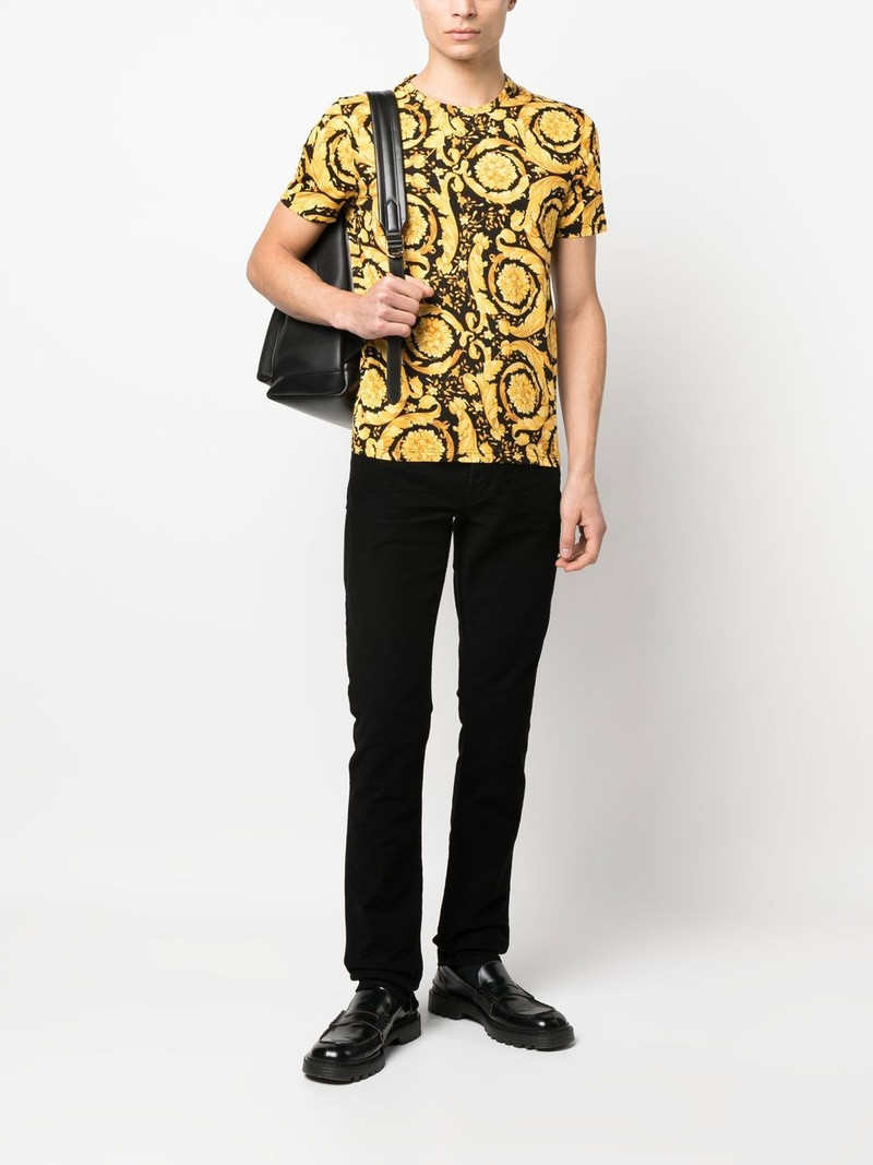 VERSACE baroque-print crew neck T-shirt outlook