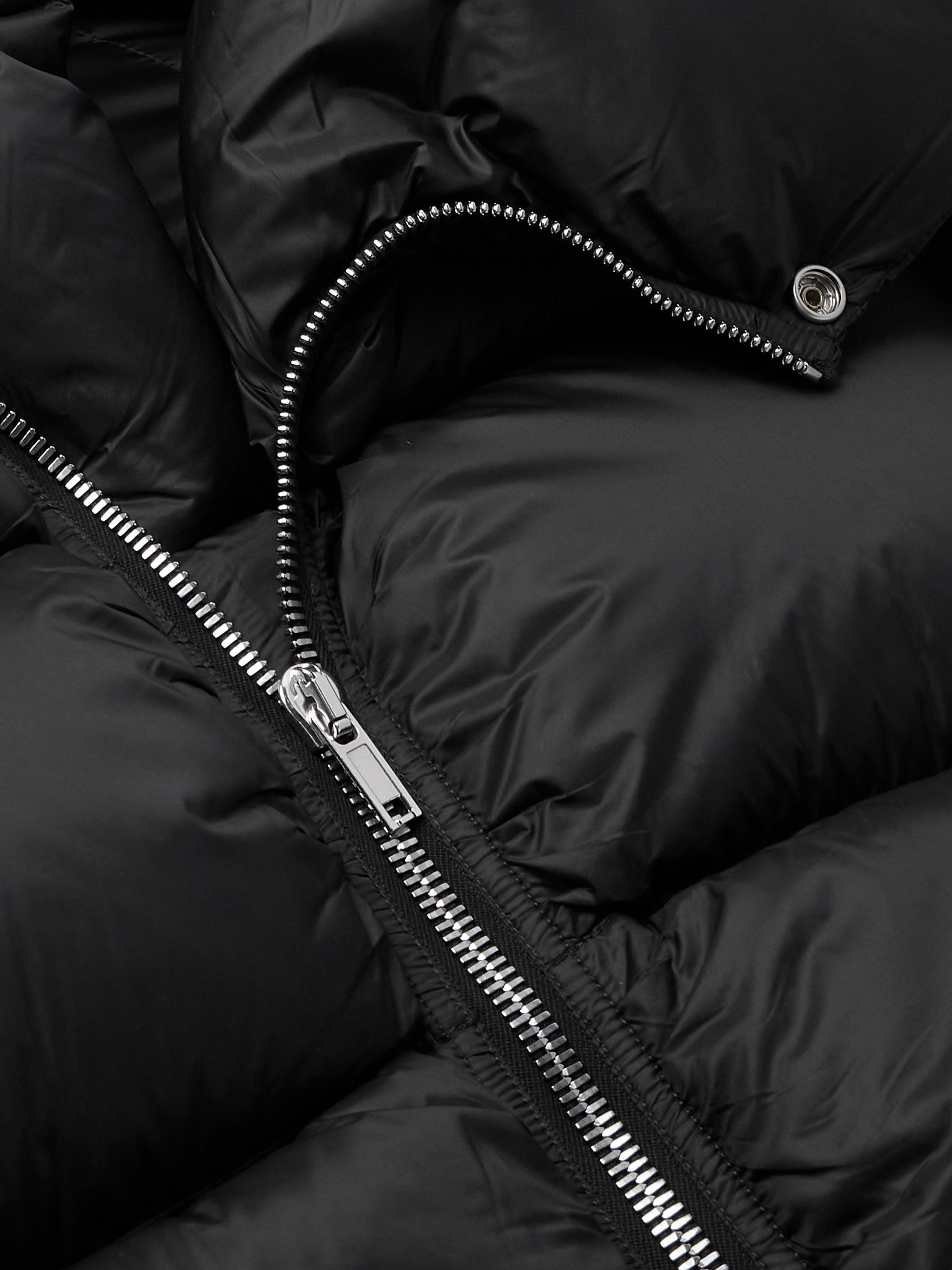 Turtle Cropped Quilted Recycled Shell Down Jacket Black - 5