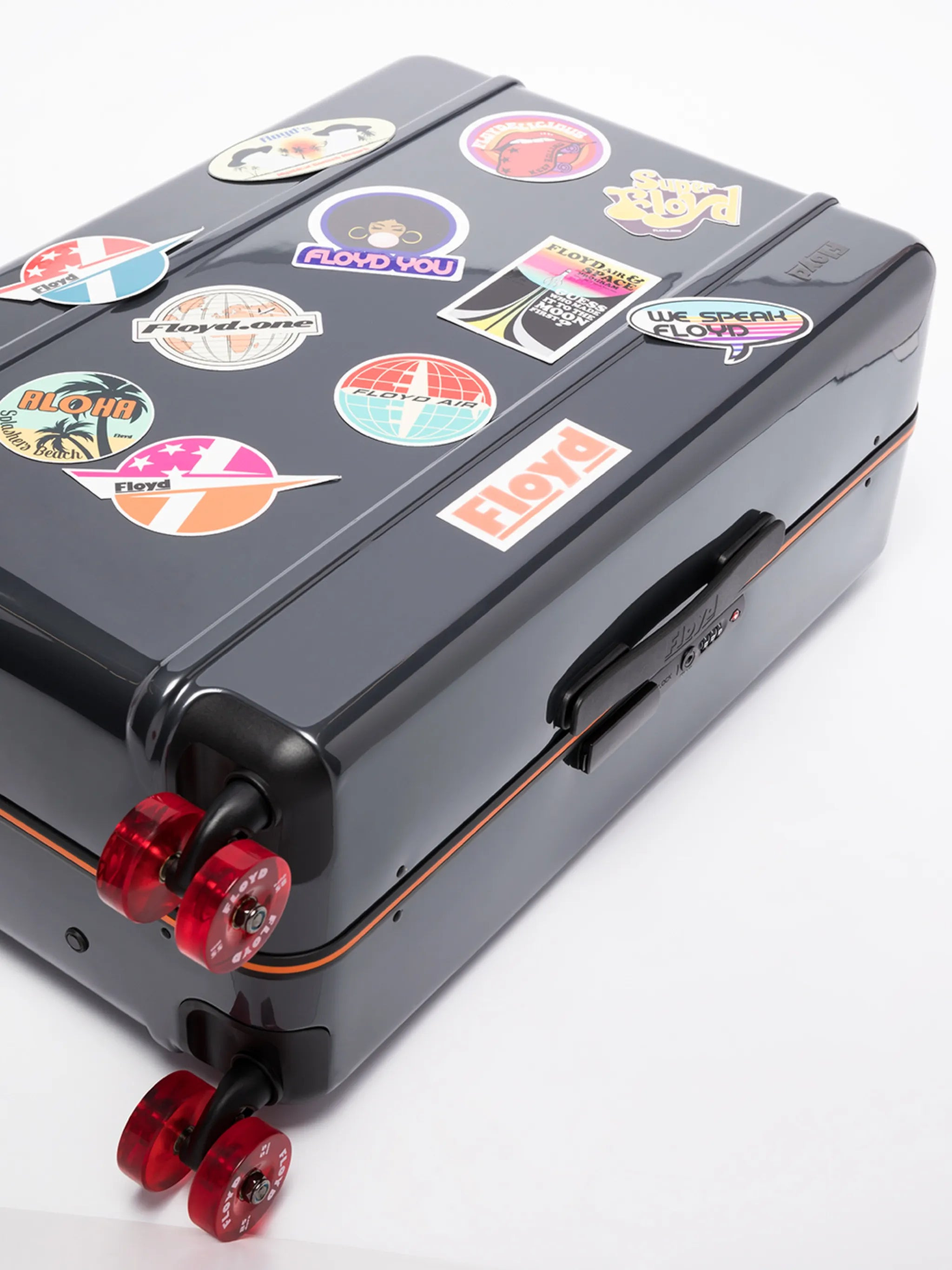 check-in suitcase - 6