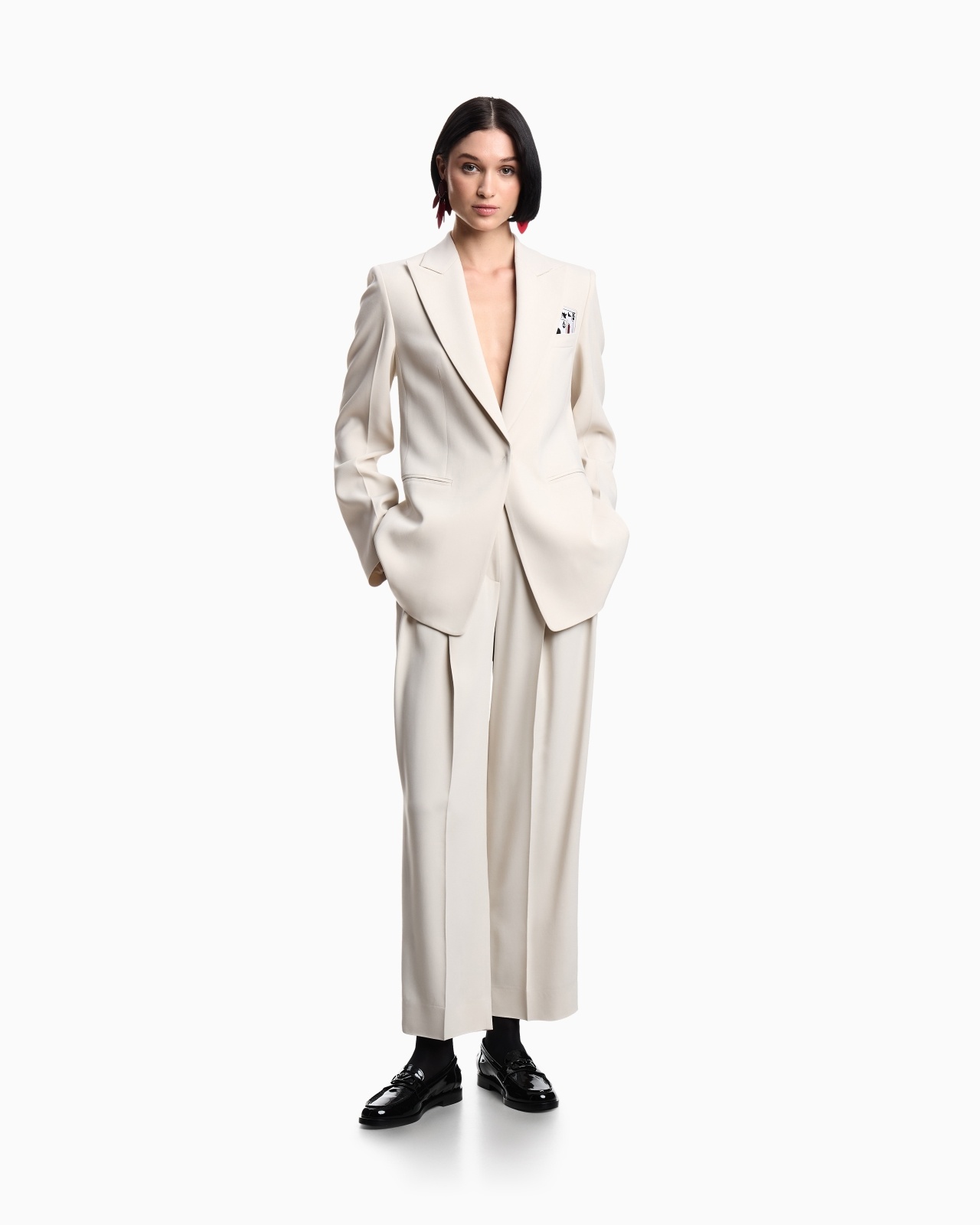 SINGLE-BREASTED BLAZER IN ENVERS SATIN WITH JEU DE CARTES DETAIL - 2
