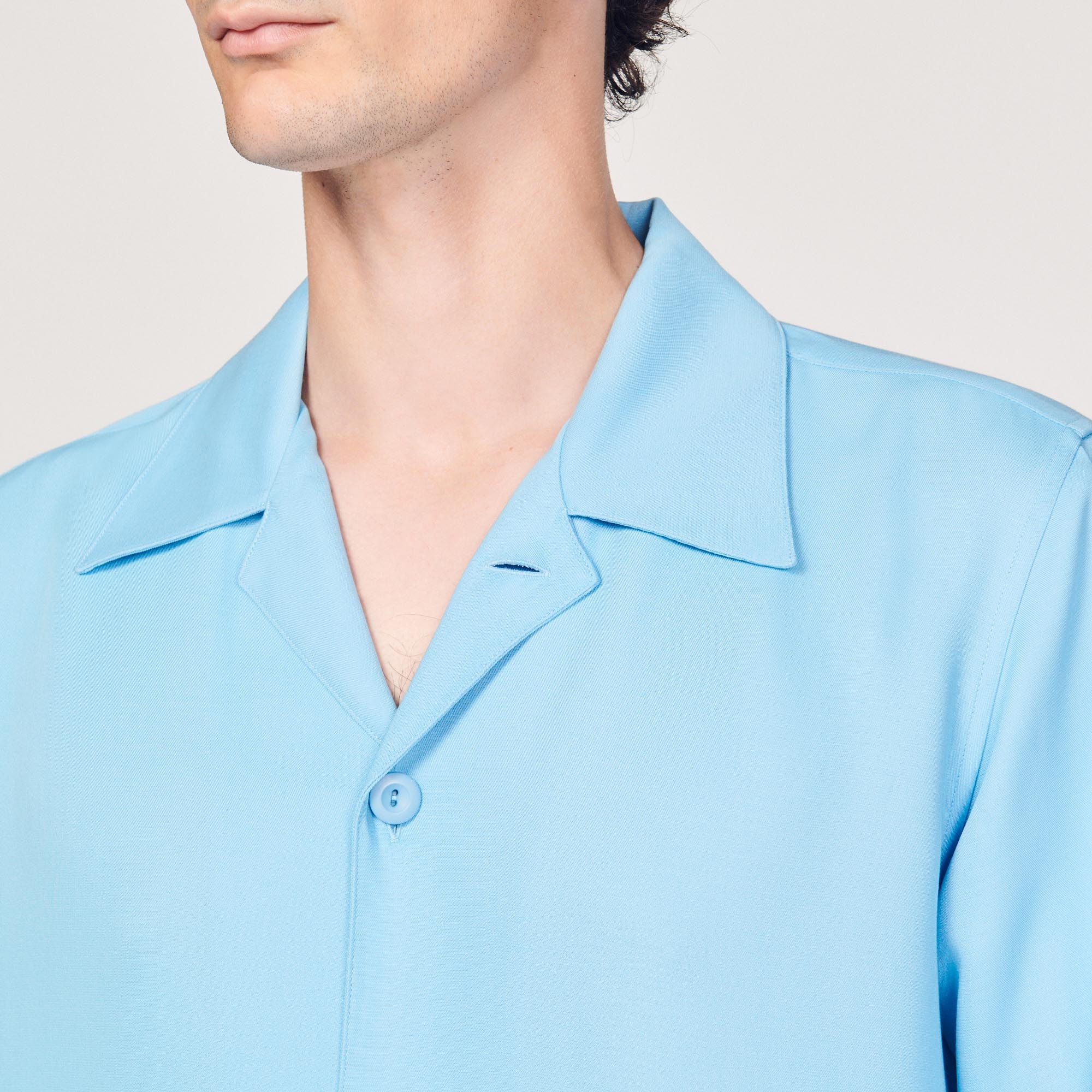 Floaty shirt with spread collar - 4