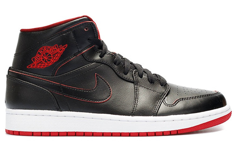 Jordan Air Jordan 1 Mid 'Black Red' 554724-028 outlook