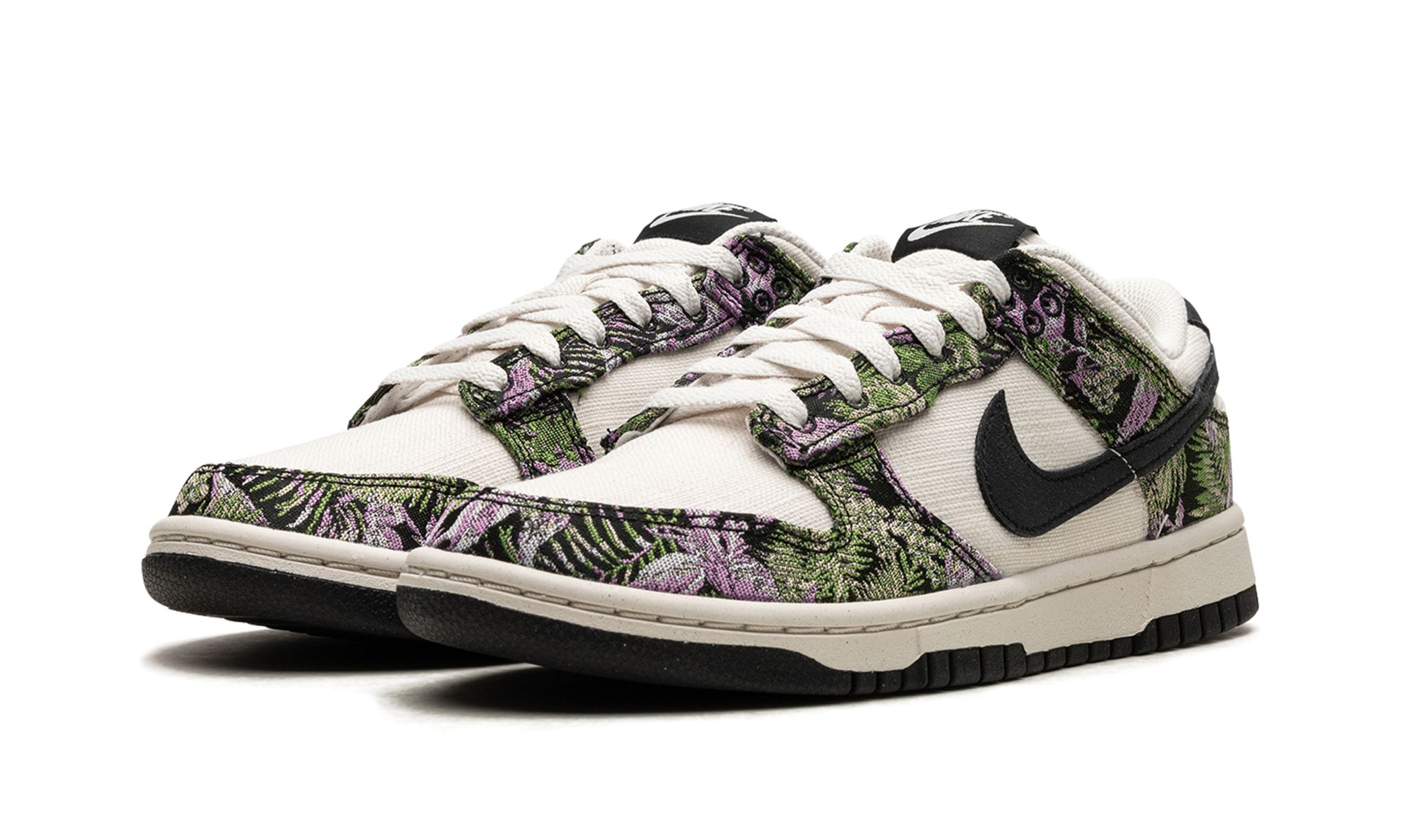 Dunk Low Wmns "Floral Tapestry" - 2