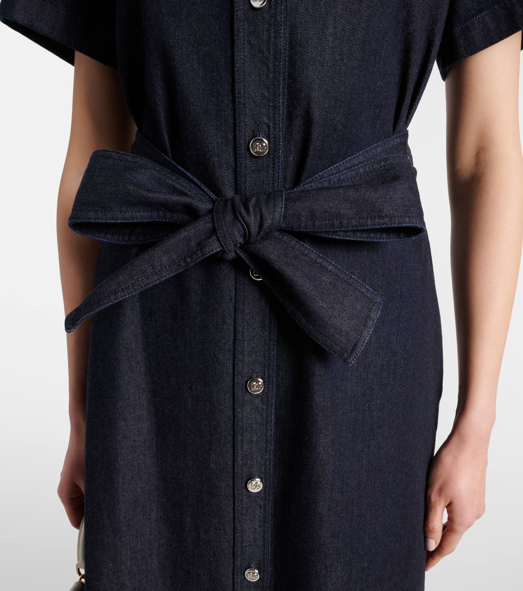 Belted denim shirt dress - 5