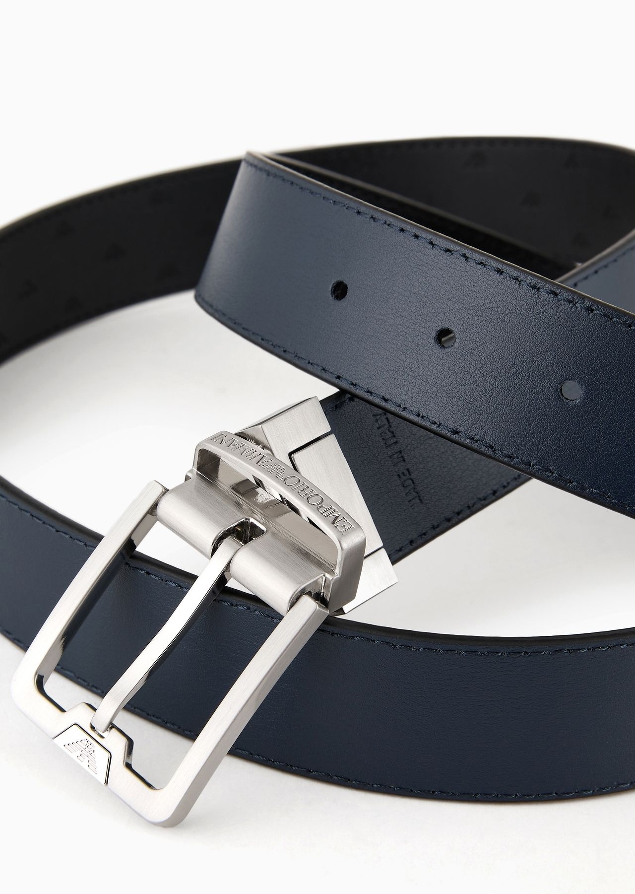 Reversible leather belt with all-over embossed eagle - 2