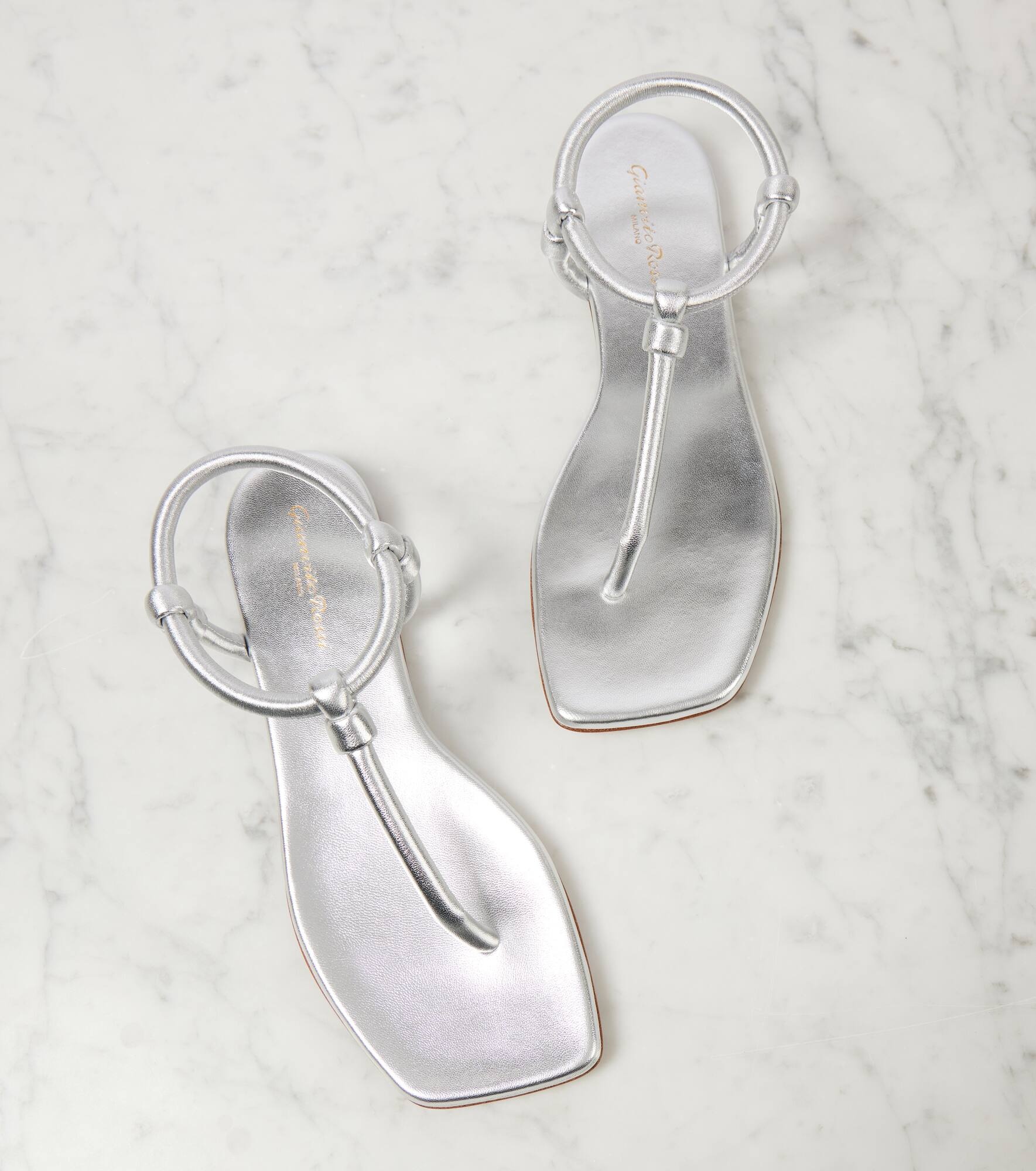 Juno metallic leather thong sandals - 5