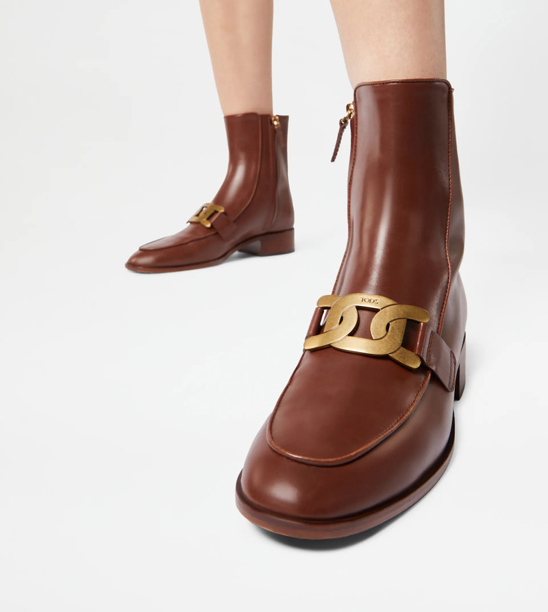 Tod's ANKLE BOOTS IN LEATHER - BROWN outlook