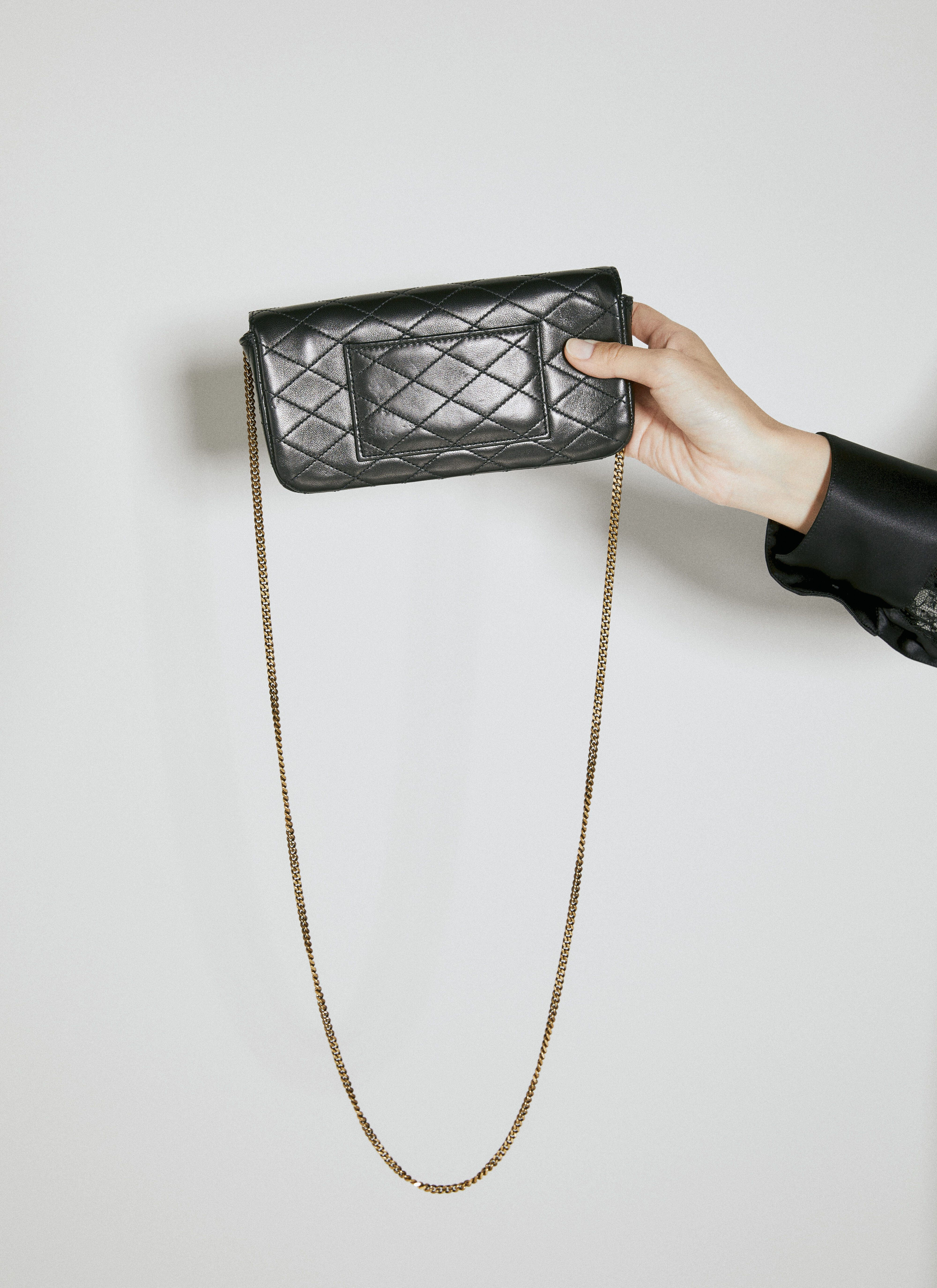 Gaby Chain Phone Holder - 3