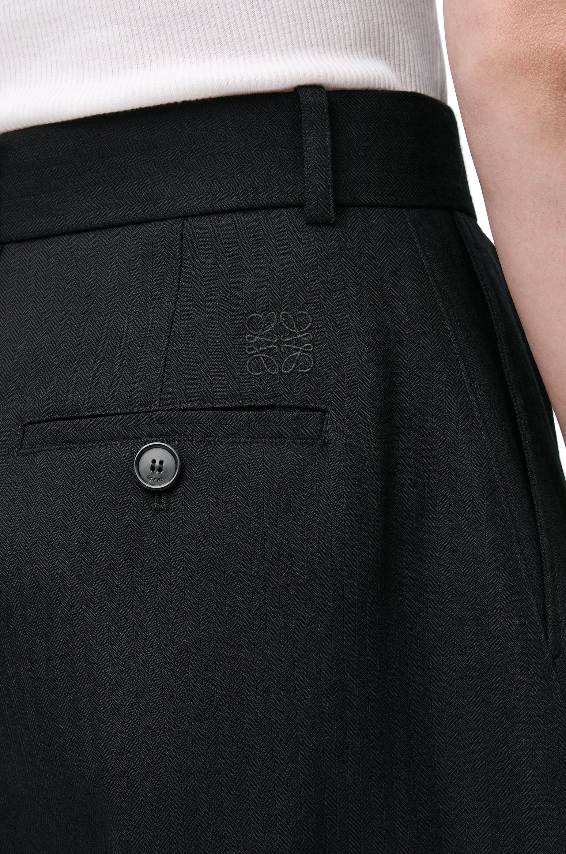 Barrel trousers in wool - 5