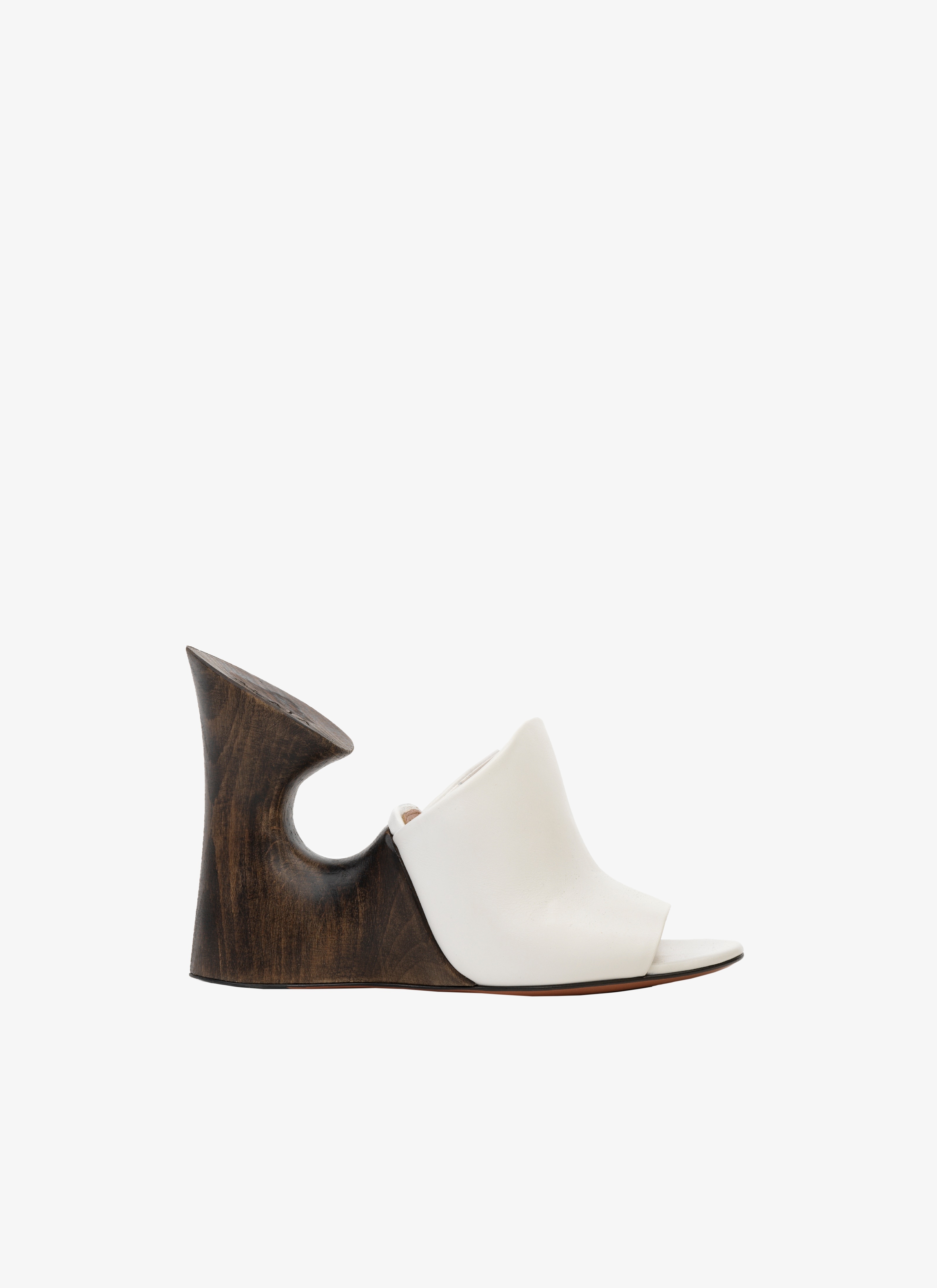 LA SCULPTURE MULES IN CALFSKIN & WOOD - 1