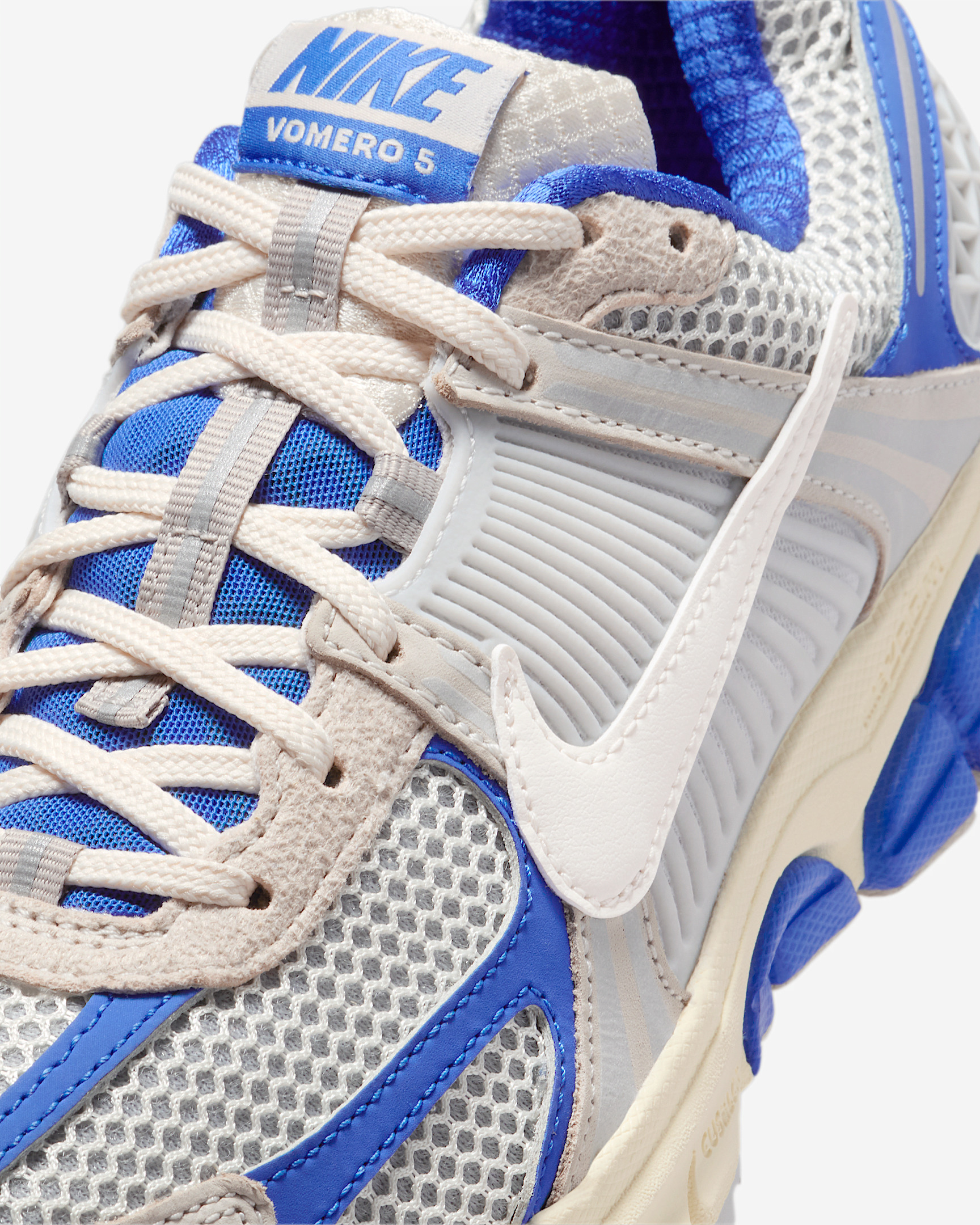 Nike Zoom Vomero 5 Women's Shoes - 7