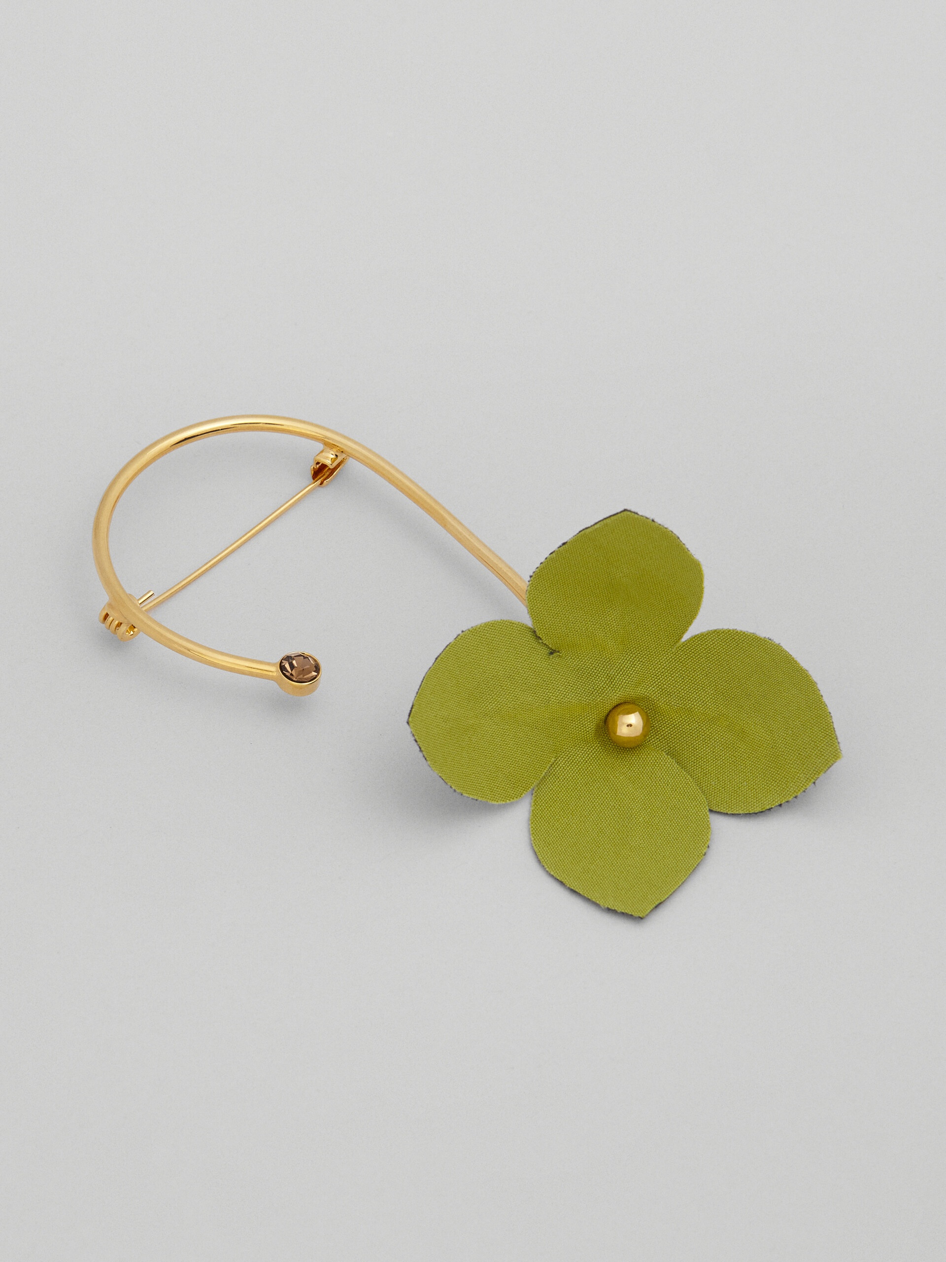 GOLD-TONE METAL FLORA BROOCH - 4