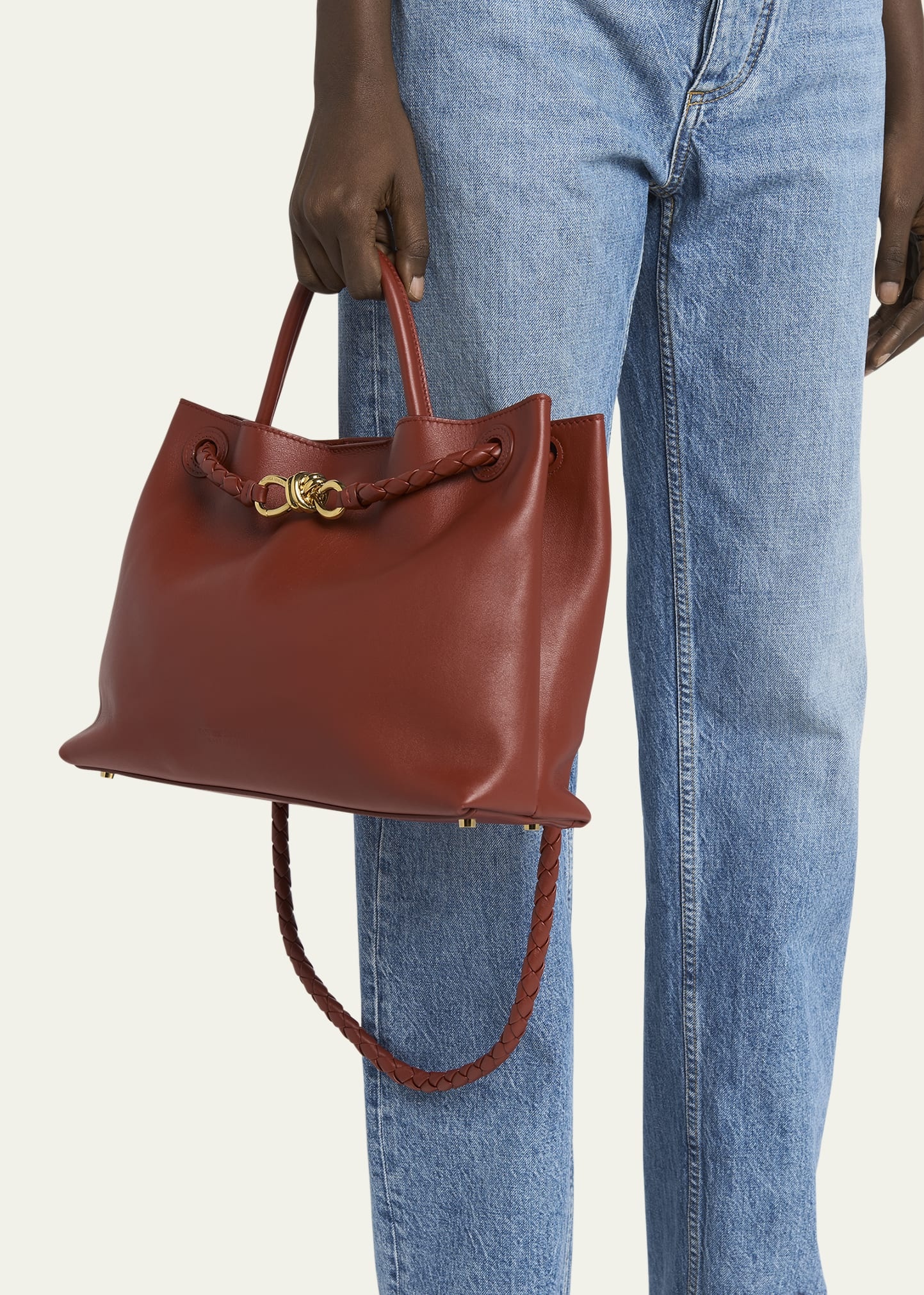 Medium Andiamo Leather Shoulder Bag - 2