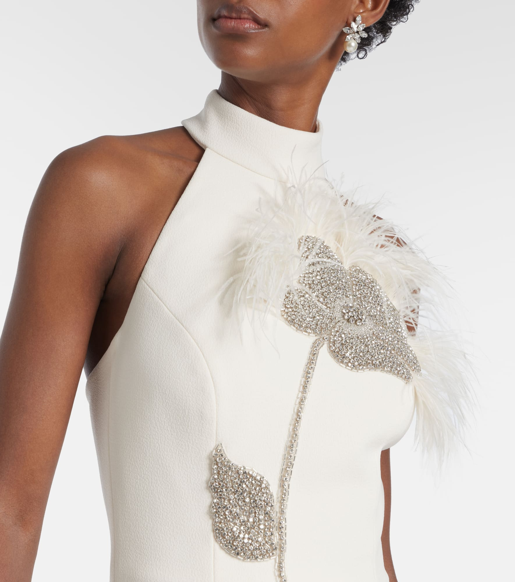 Starlight embellished halterneck gown - 4