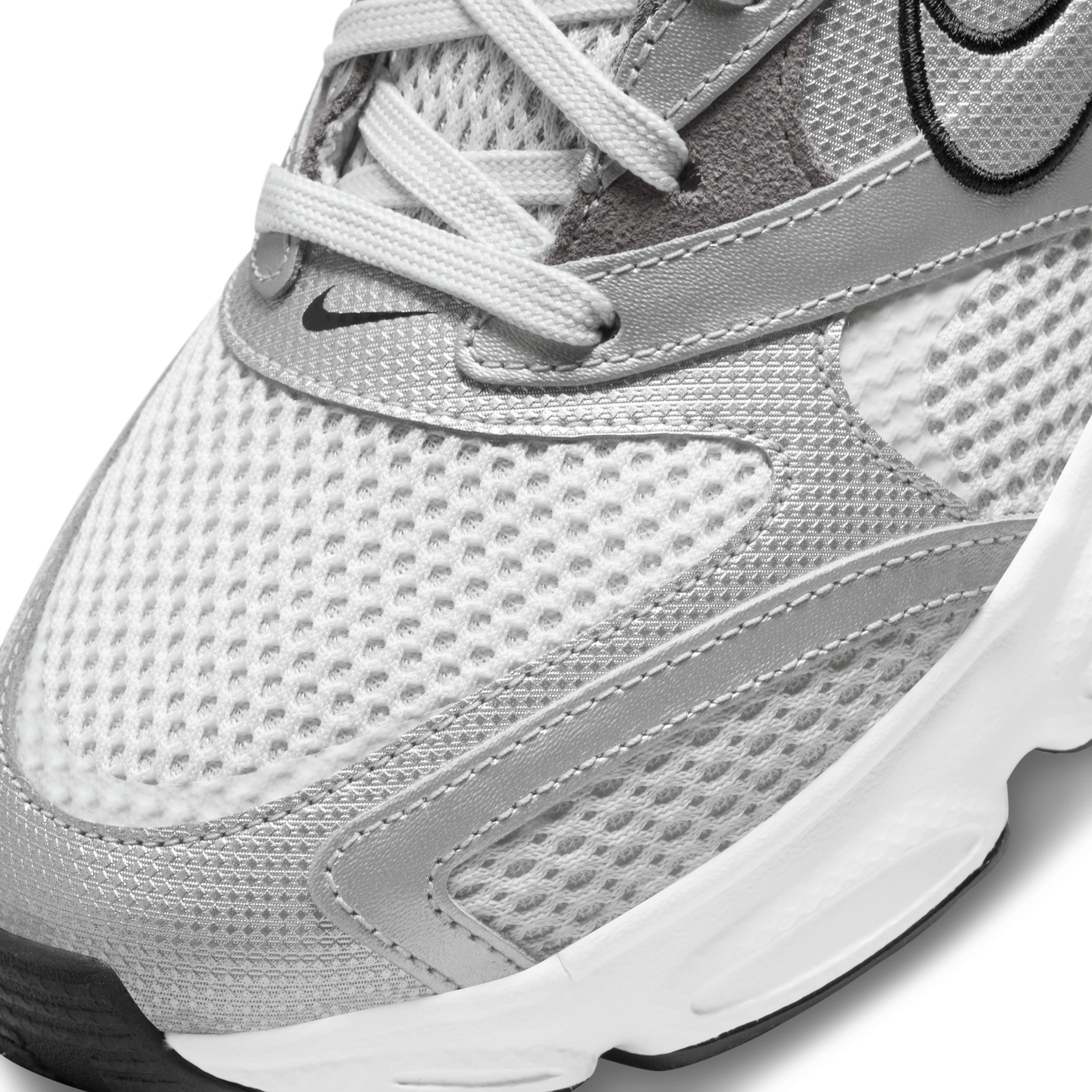 Nike Women's Zoom Air Fire Shoes - 8