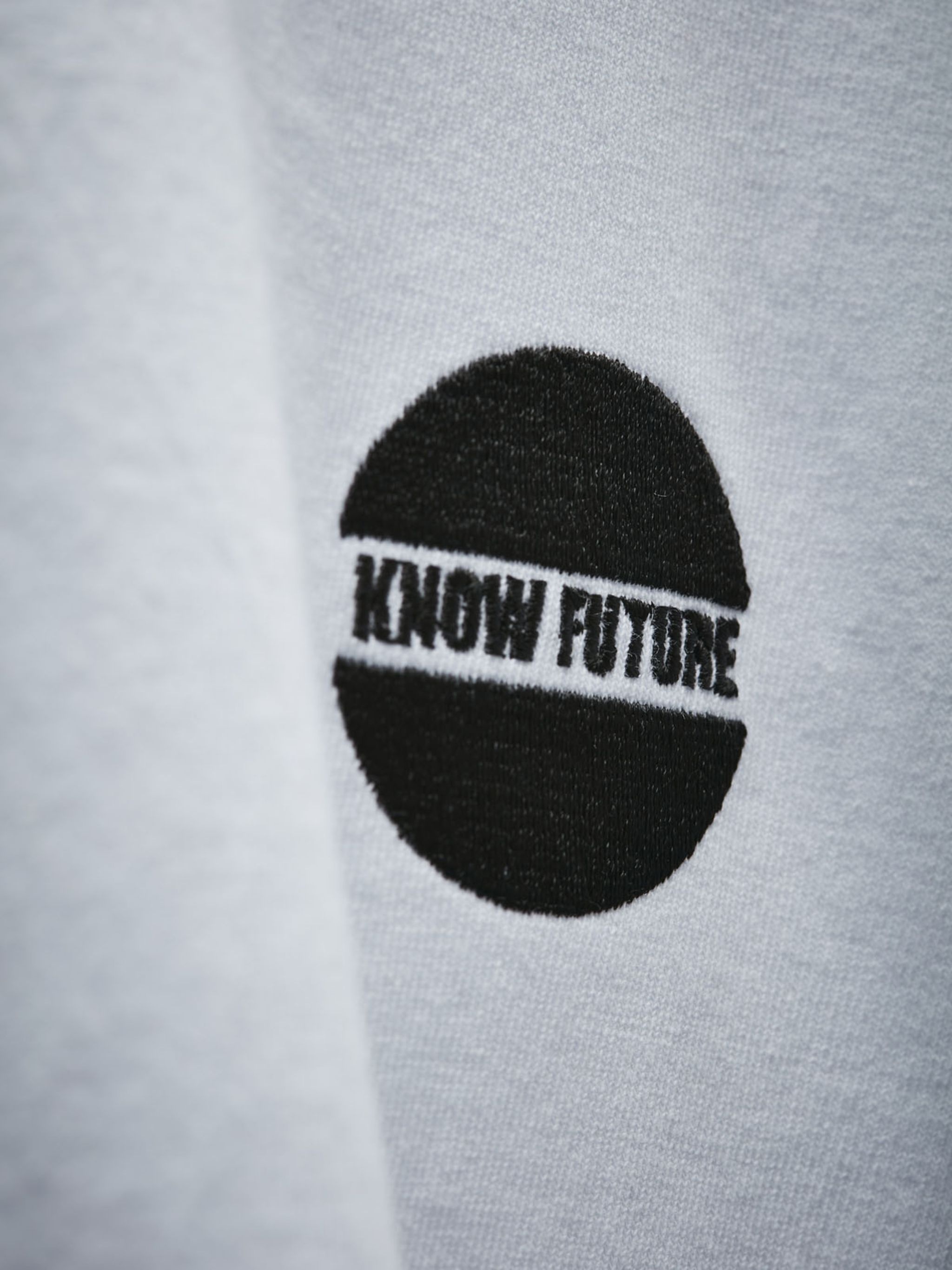KNOW FUTURE L/S T-Shirt - 4