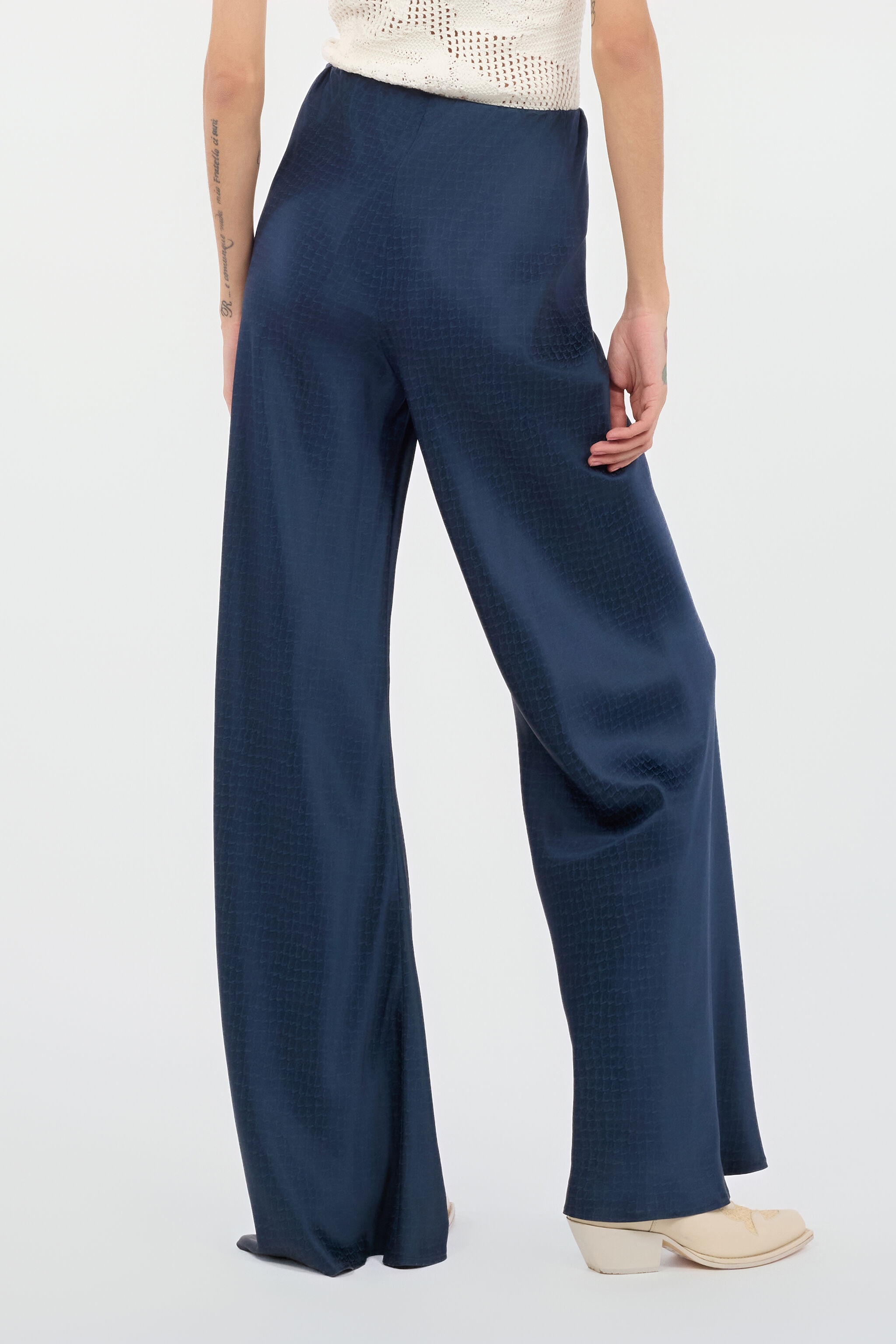 Fluid Silk Pants With Print - 4