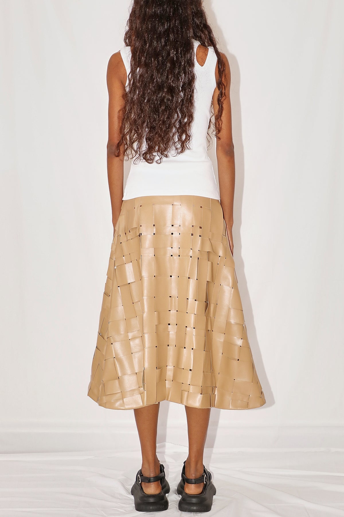 WEAVED ECO VEGAN LEATHER SKIRT BEIGE - 4