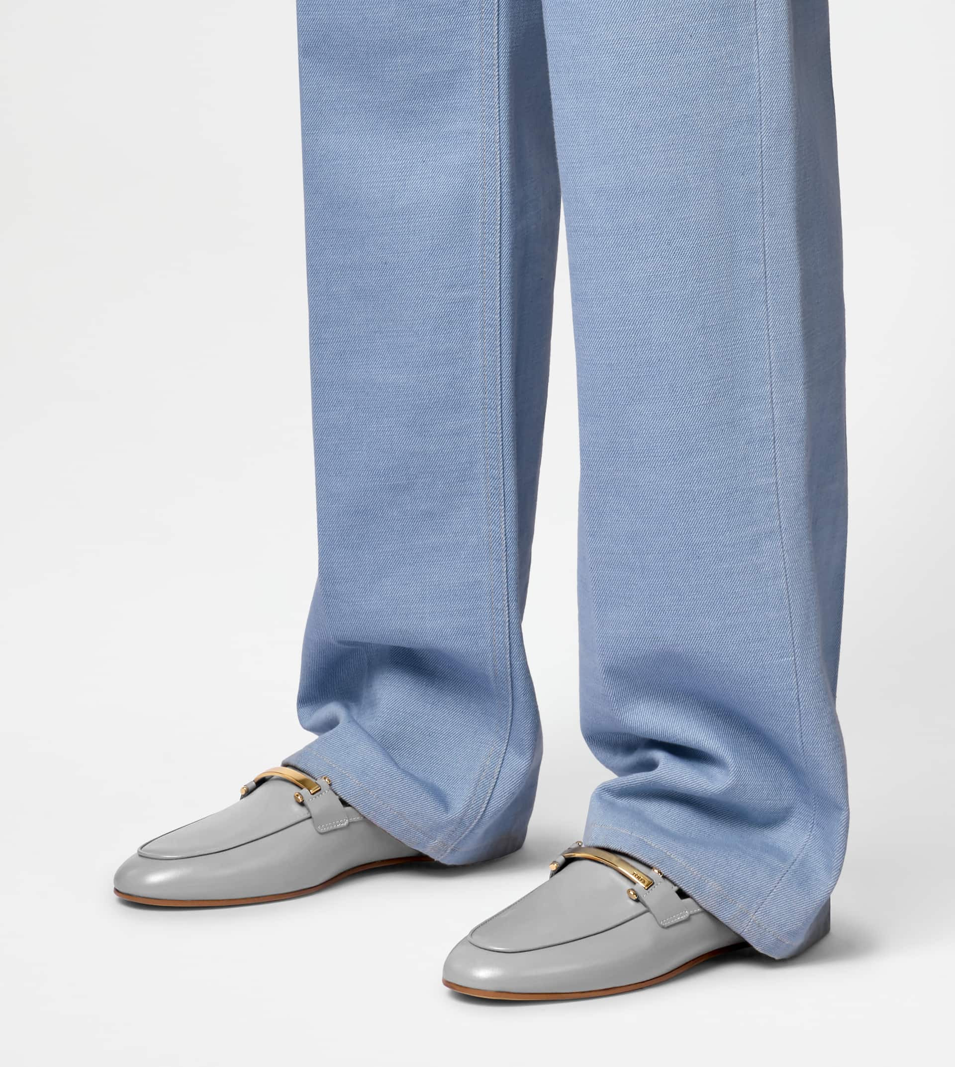 LOAFERS IN LEATHER - GREY - 6