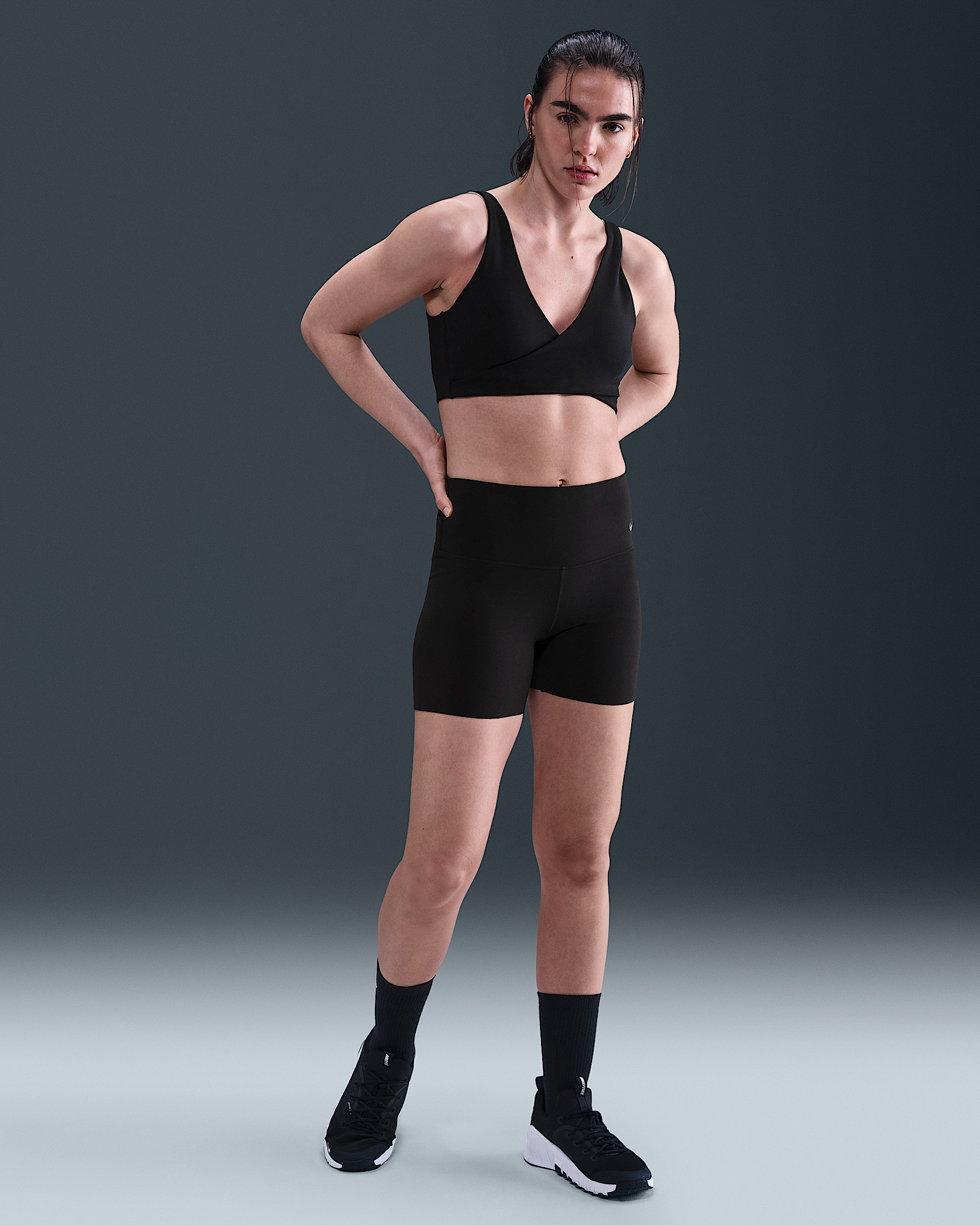 Nike One Women'e Light-Support Padded Sports Bra - 4
