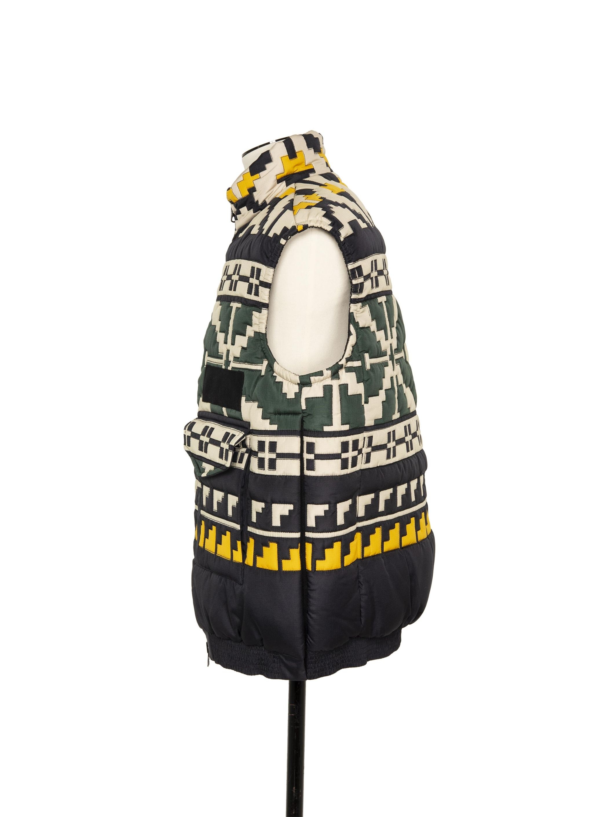 Pattern Knit Quilted Vest - 3