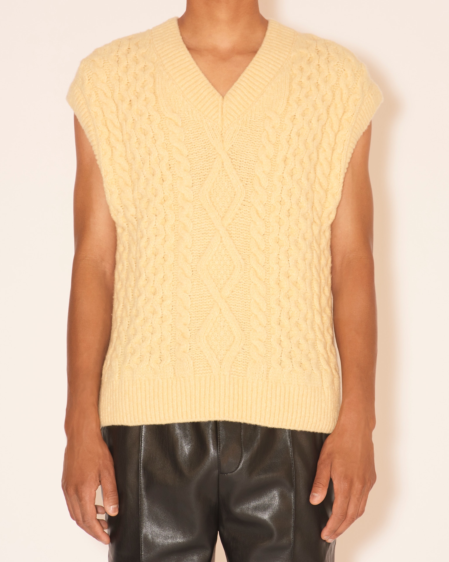 DOAN - Cable knit vest - Pale yellow - 5