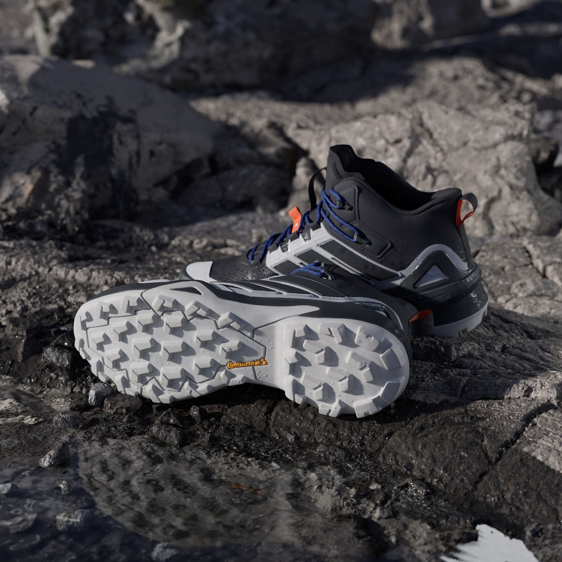 adidas Terrex Skychaser Mid GORE-TEX Hiking Shoes - IH1092  display picture 2