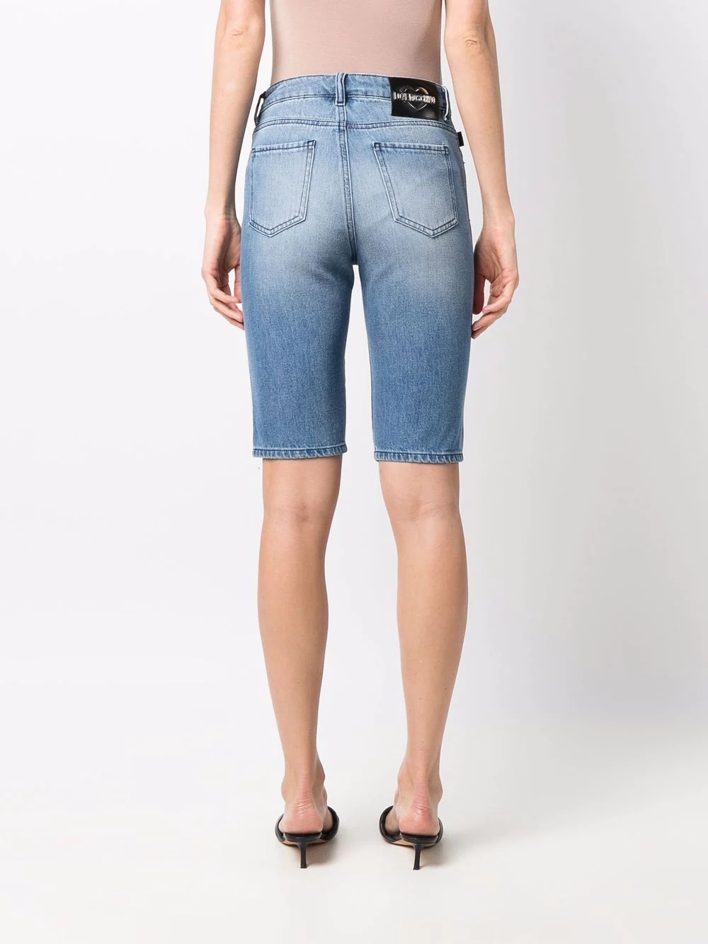 knee-length skinny-cut shorts - 4