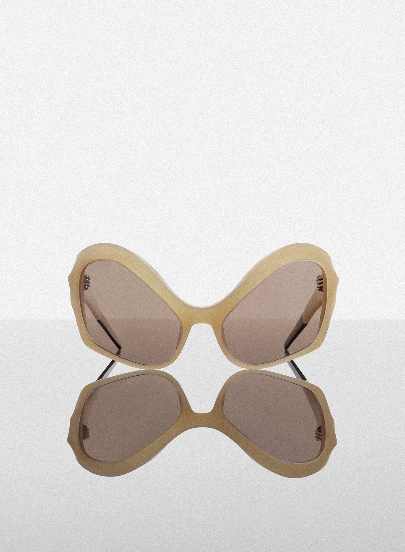 nude cat eye sunglasses - 3