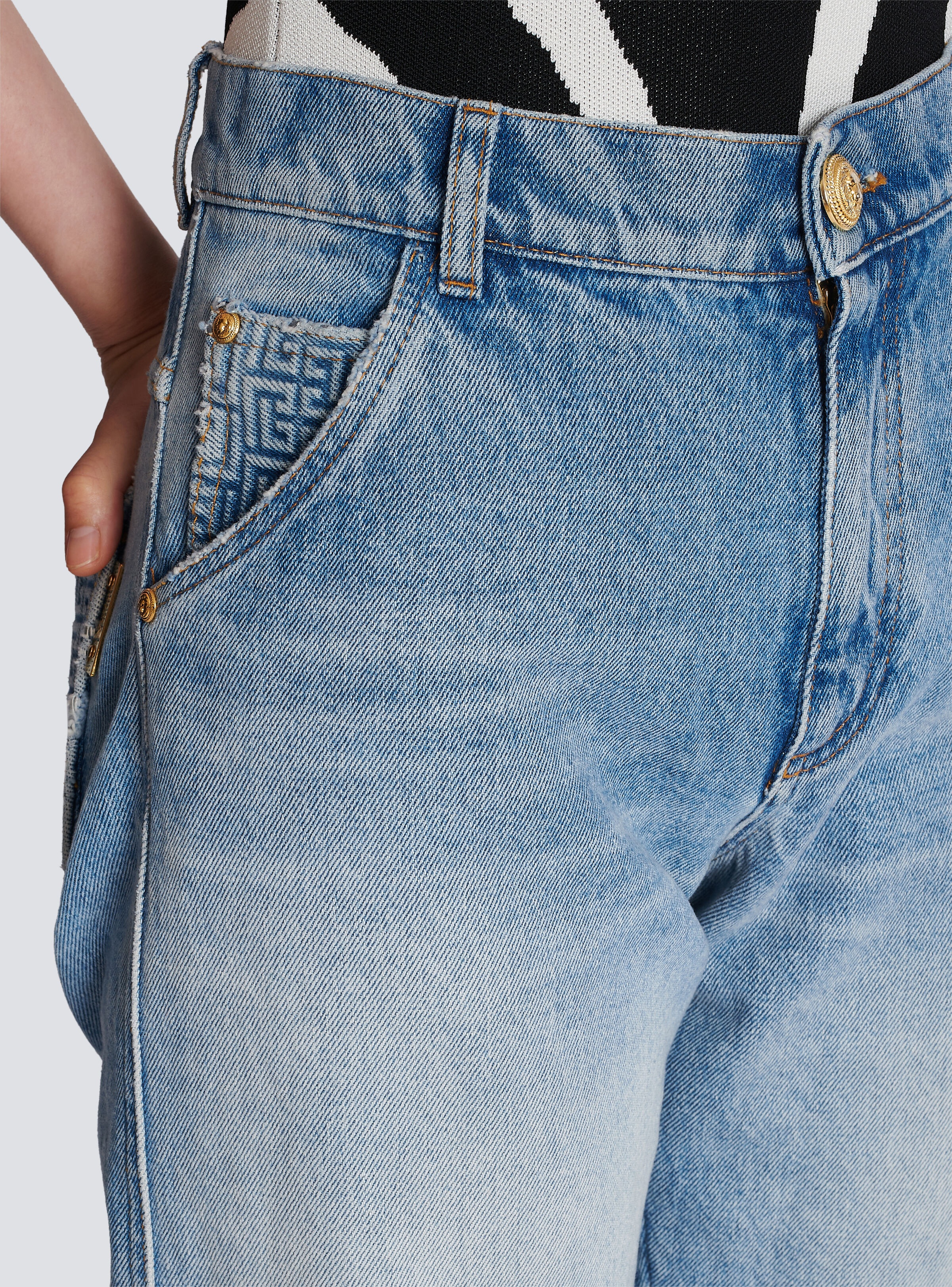 Wide-leg faded denim jeans - 6