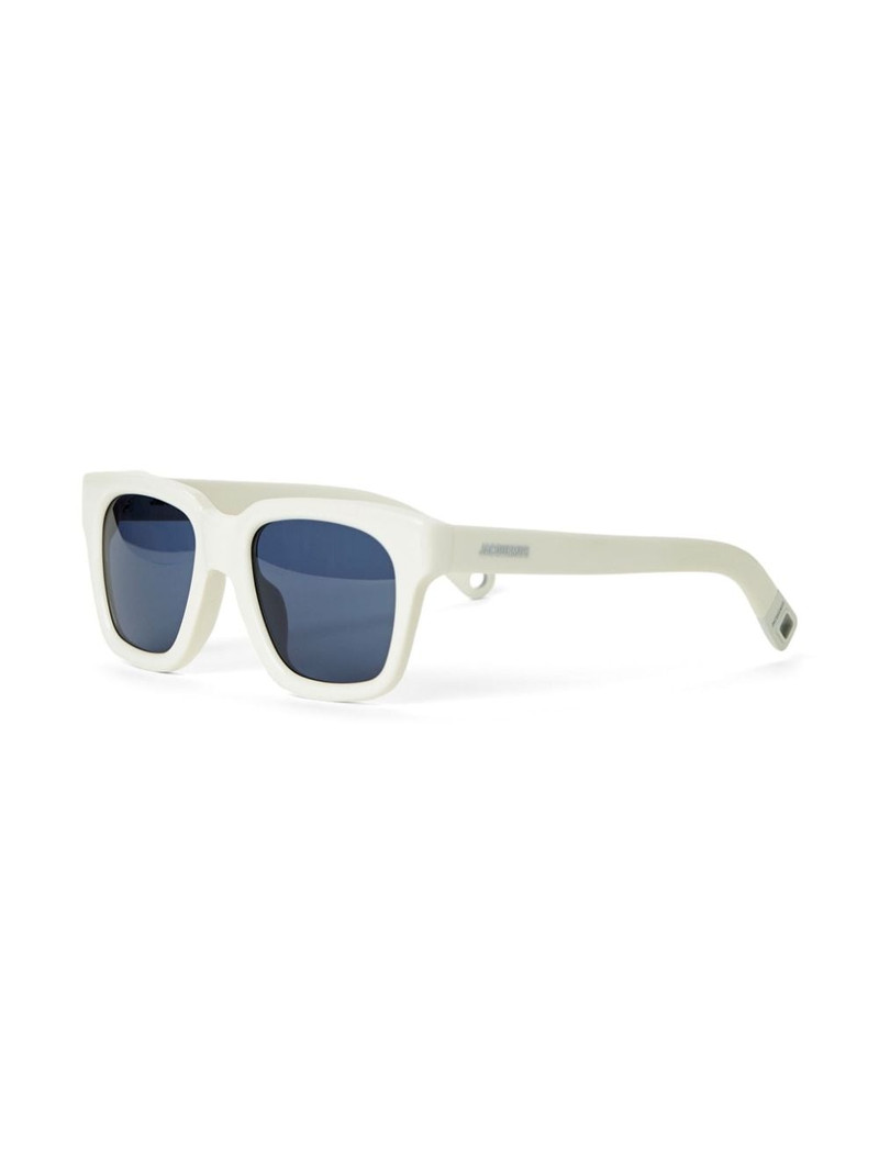 JACQUEMUS Carino sunglasses outlook