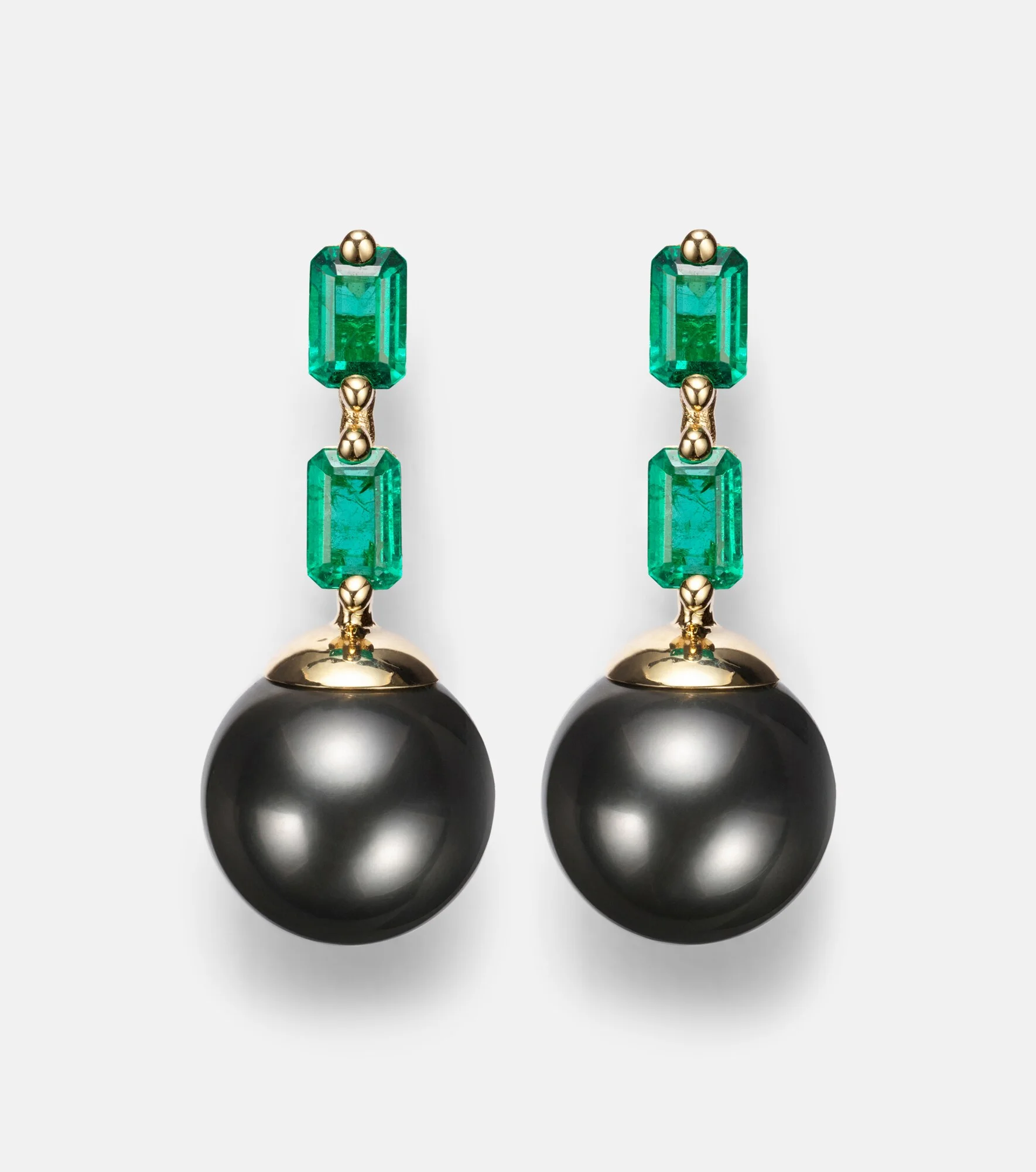 18kt gold drop earrings with pearls and emeralds - 1