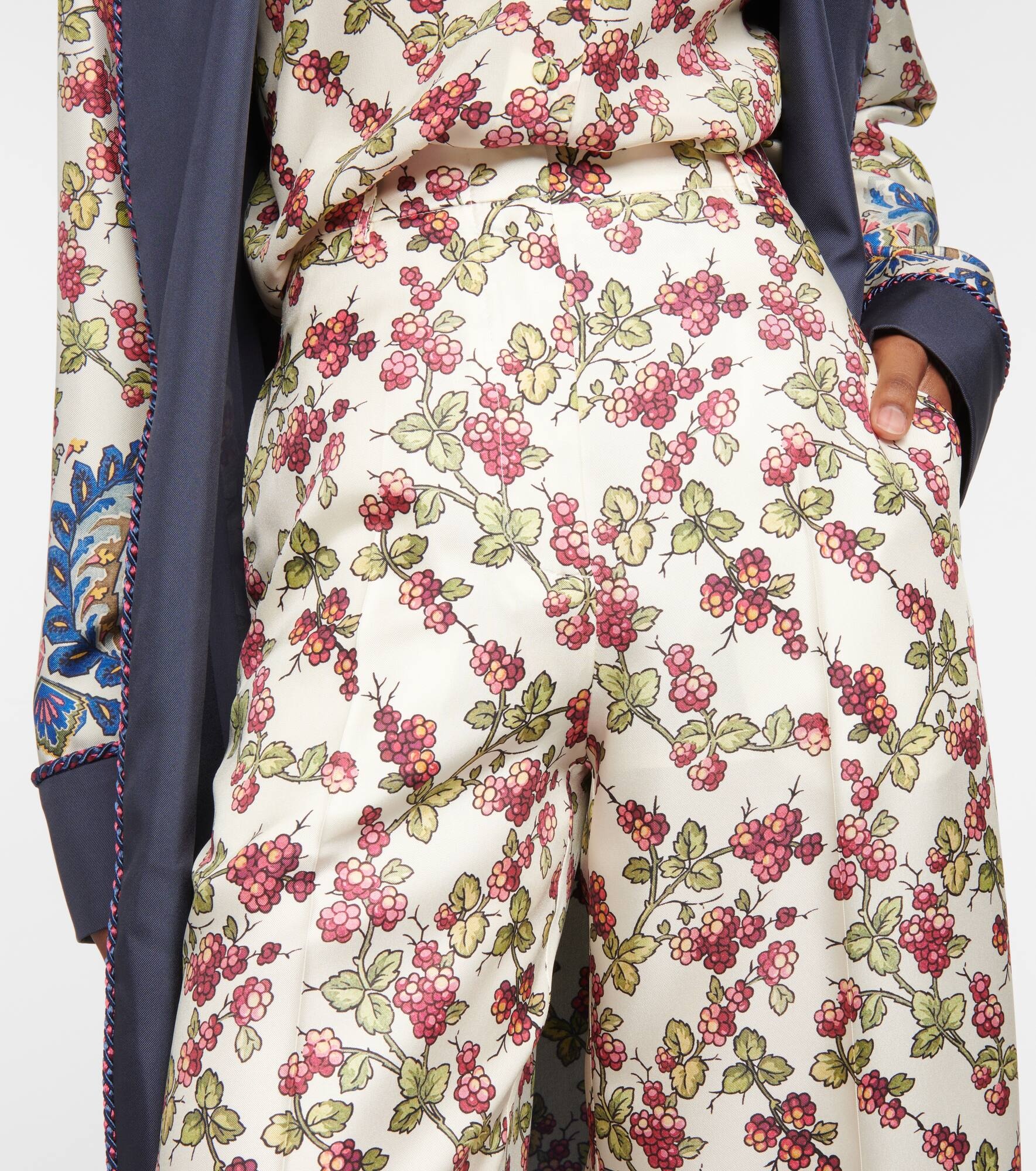 Printed silk wide-leg culotte pants - 4