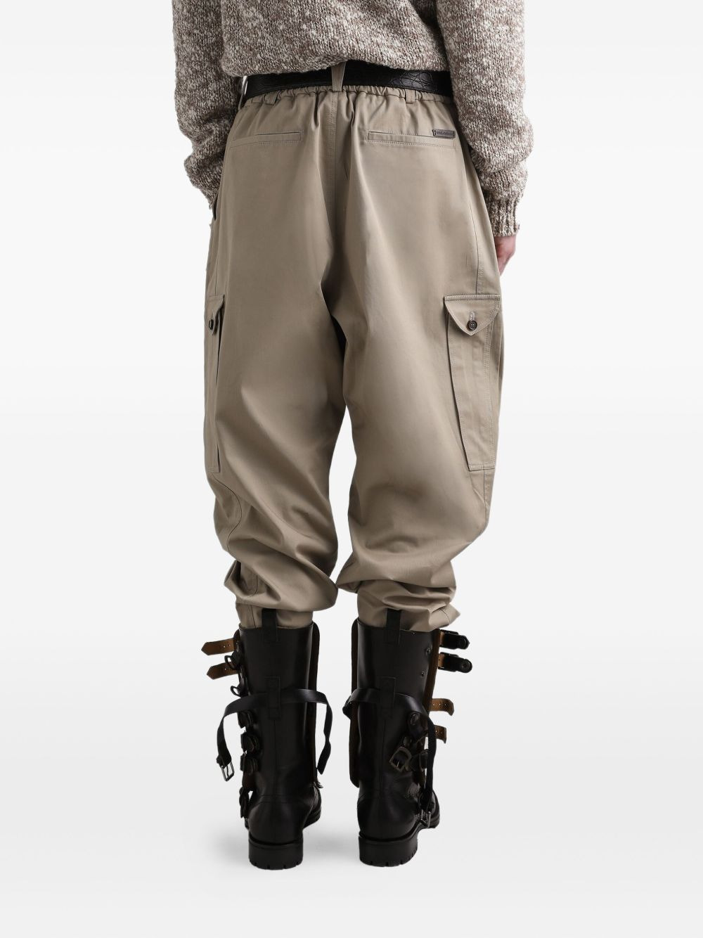 cargo-pockets trousers - 5