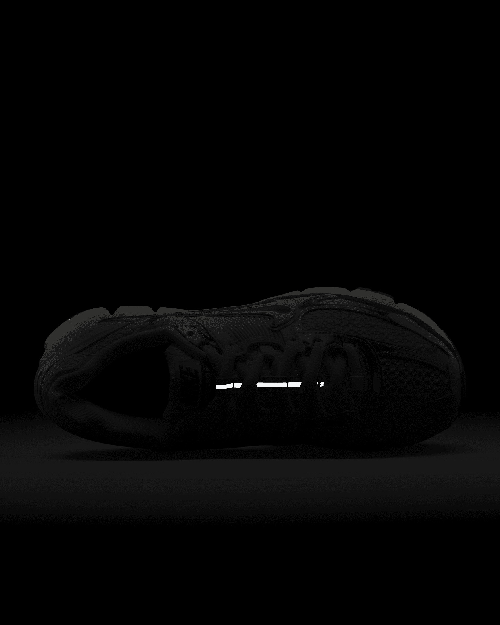 Nike Zoom Vomero 5 Women's Shoes - 10