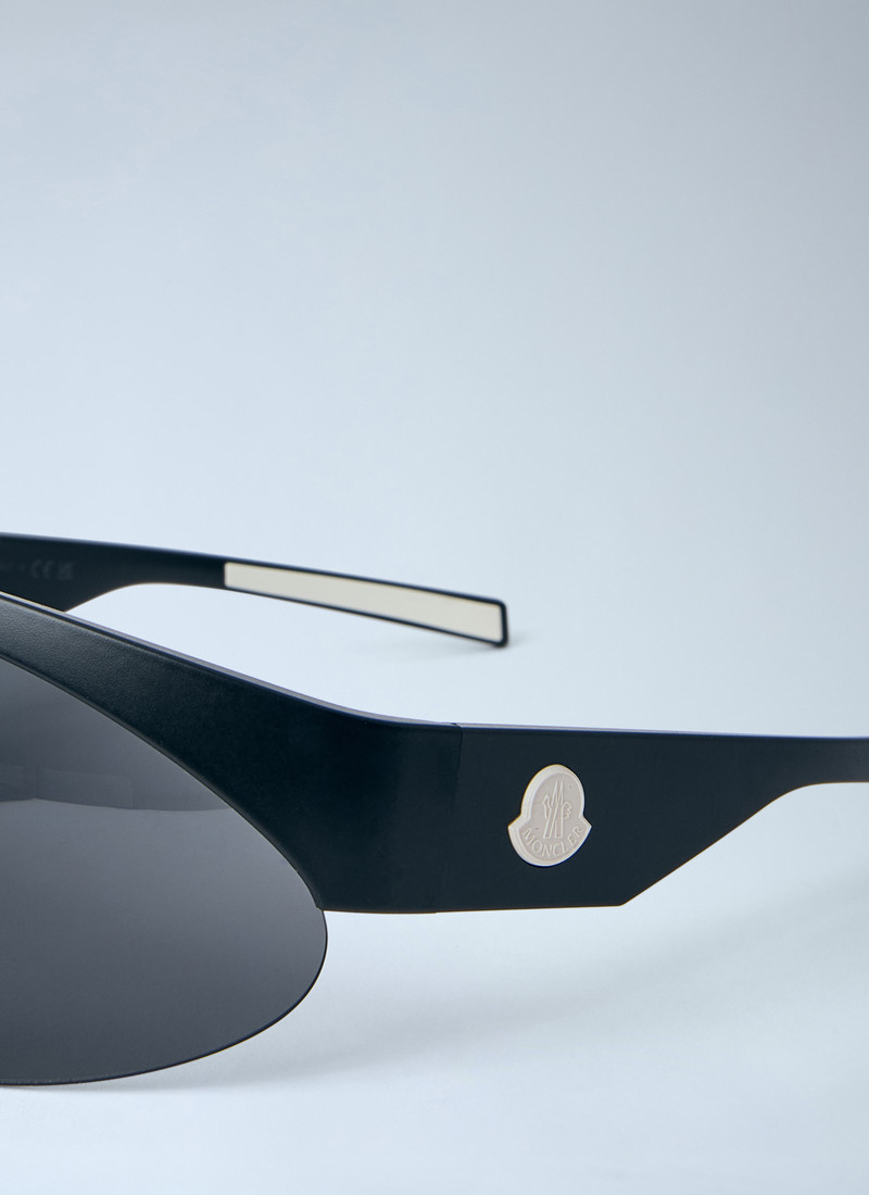 Myrr Oval Sunglasses 4