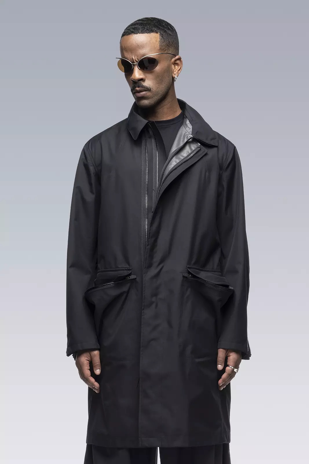 ACRONYM 2.5L GORE-TEX® COAT | hbx | REVERSIBLE ACRONYM 2.5L GORE-TEX® COAT | hbx | REVERSIBLE
