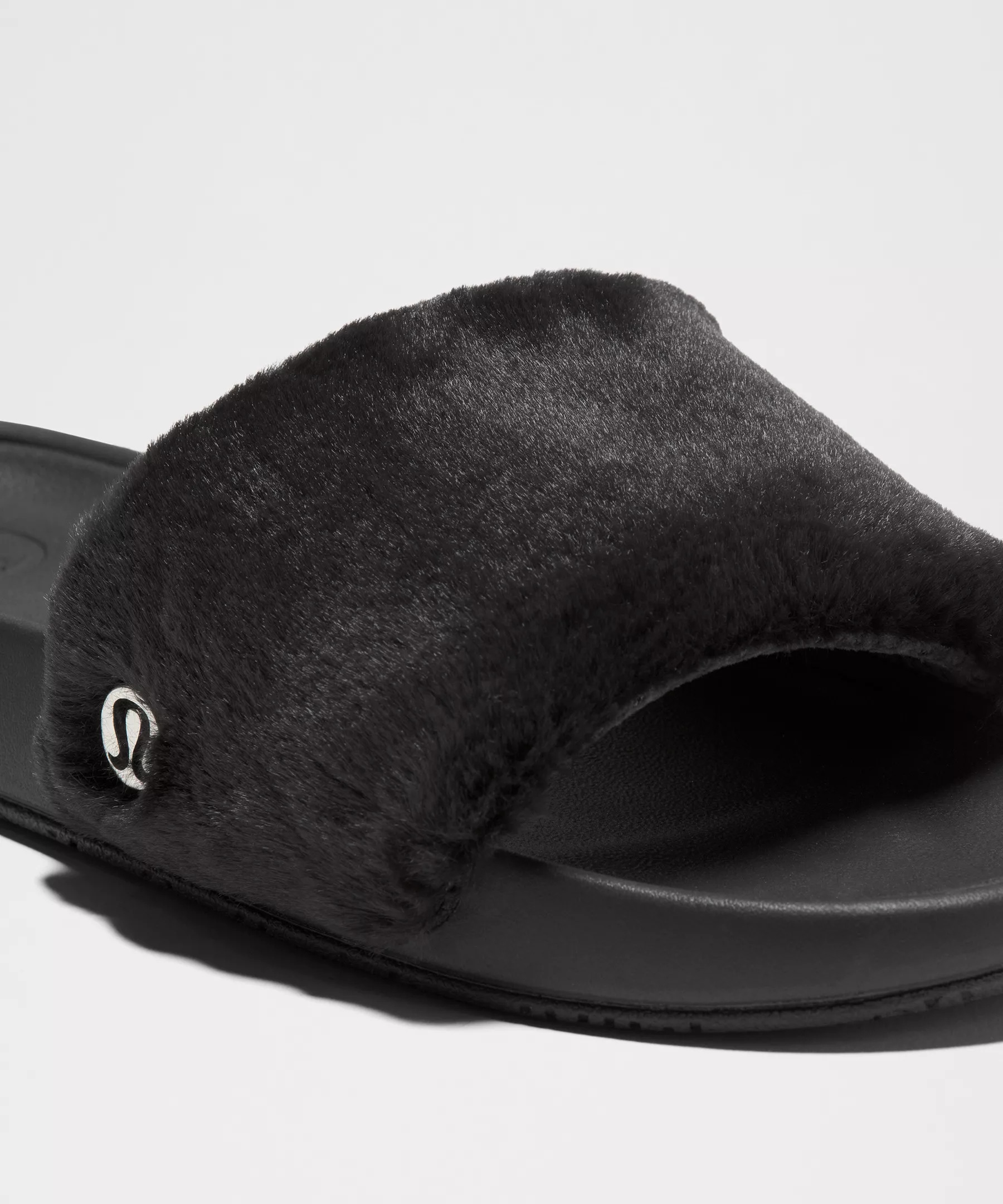 Women's Restfeel Faux Fur Slide - 7