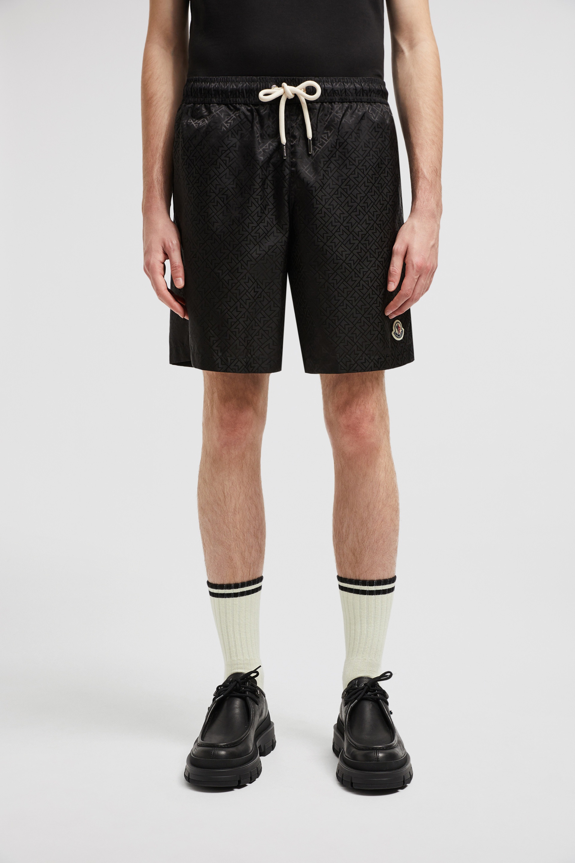 ハーフ・ショートパンツ MONCLER Monogram Jacquard Swim Shorts Black Moncler Monogram Jacquard Swim Shorts | REVERSIBLE