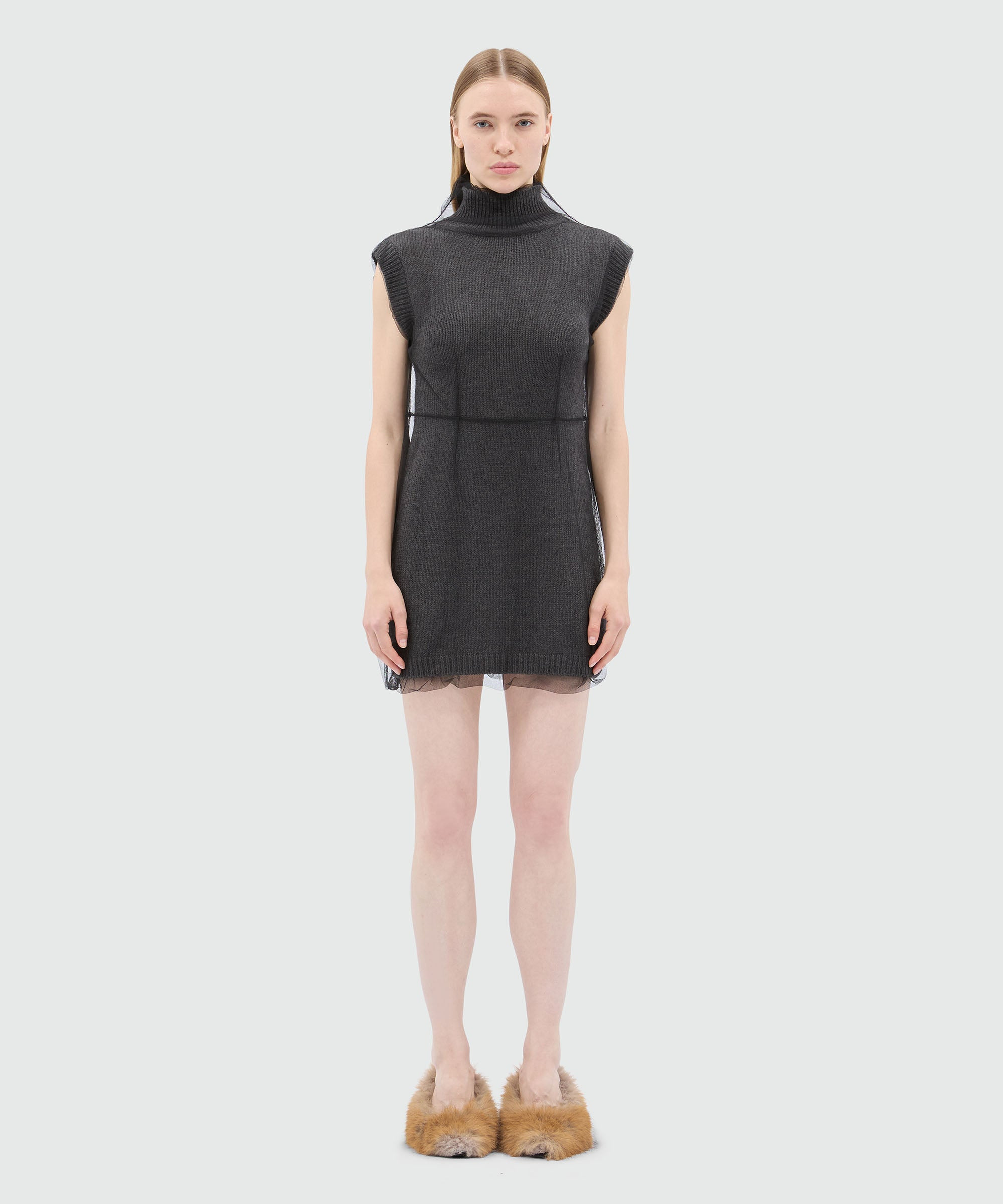 Short sleeveless anthracite knitted dress with tulle overlay - 2