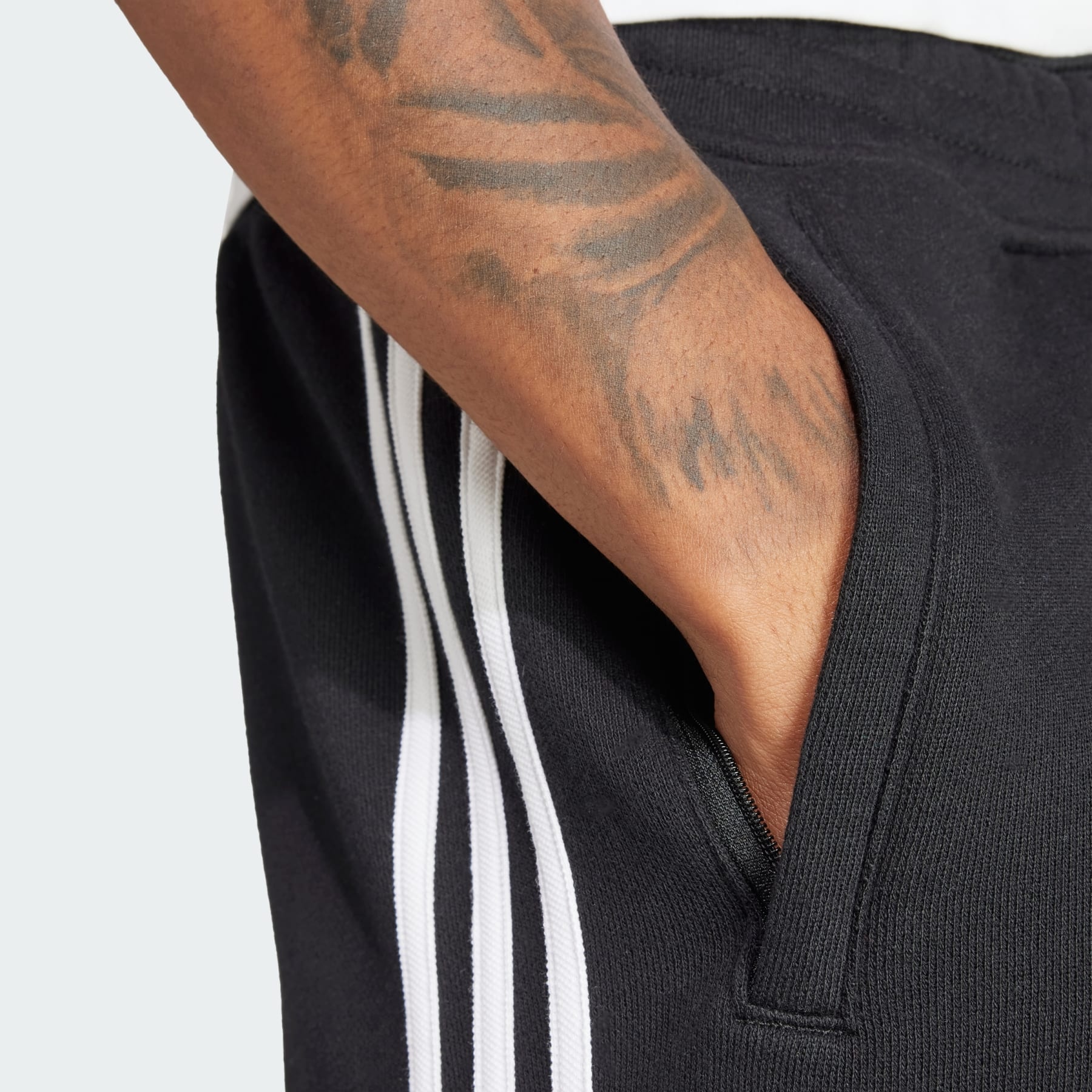 Adicolor 3-Stripes Shorts - 6
