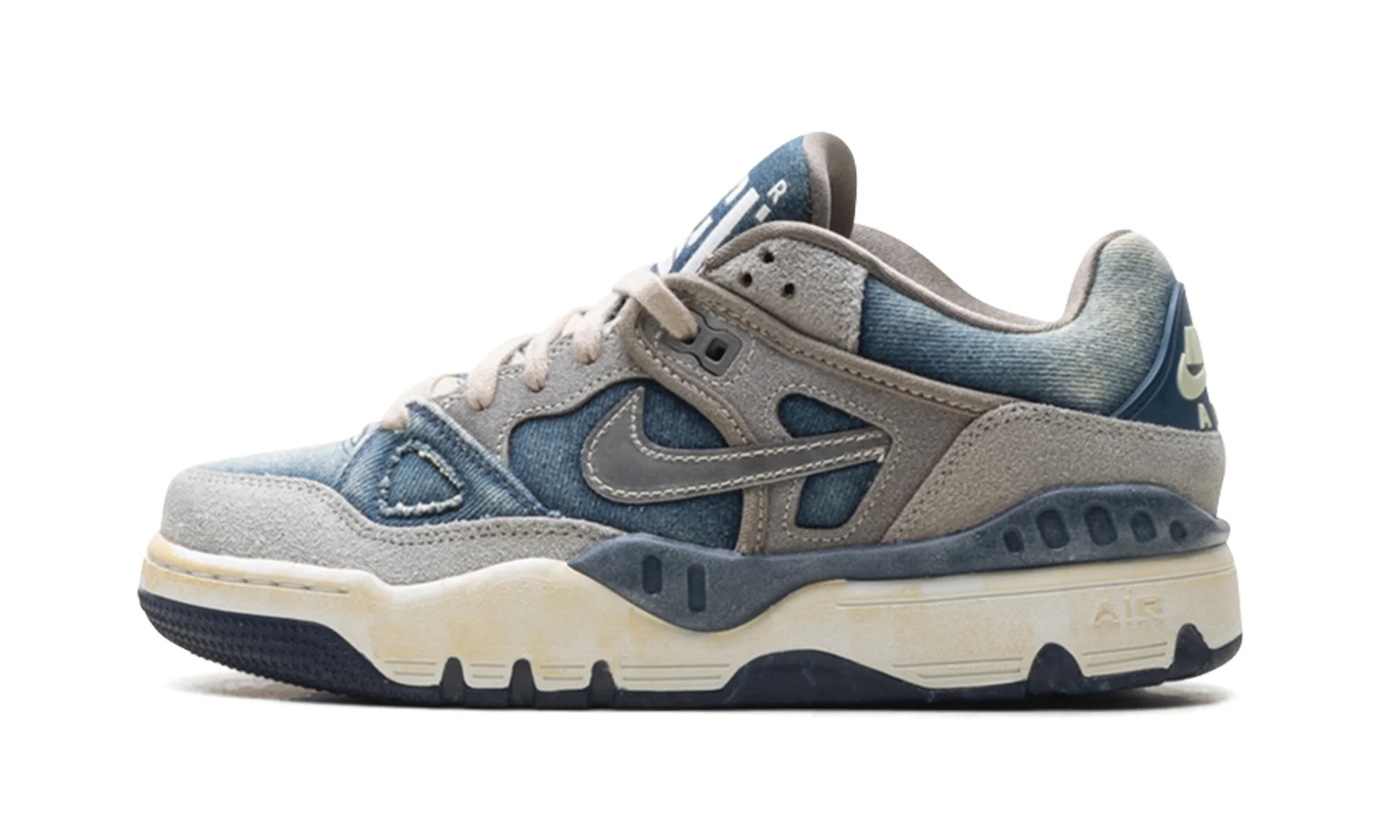 Air Force 3 Low SP "Nigo x Levi’s Olive Grey" HQ0262 001 - 1