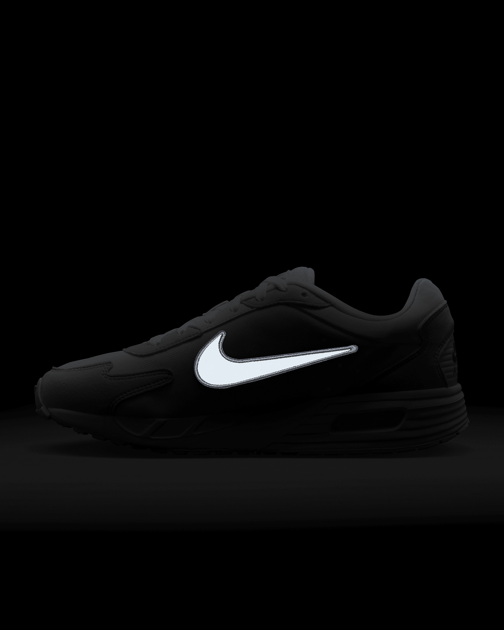 Nike Men's Air Max Solo Shoes - 11