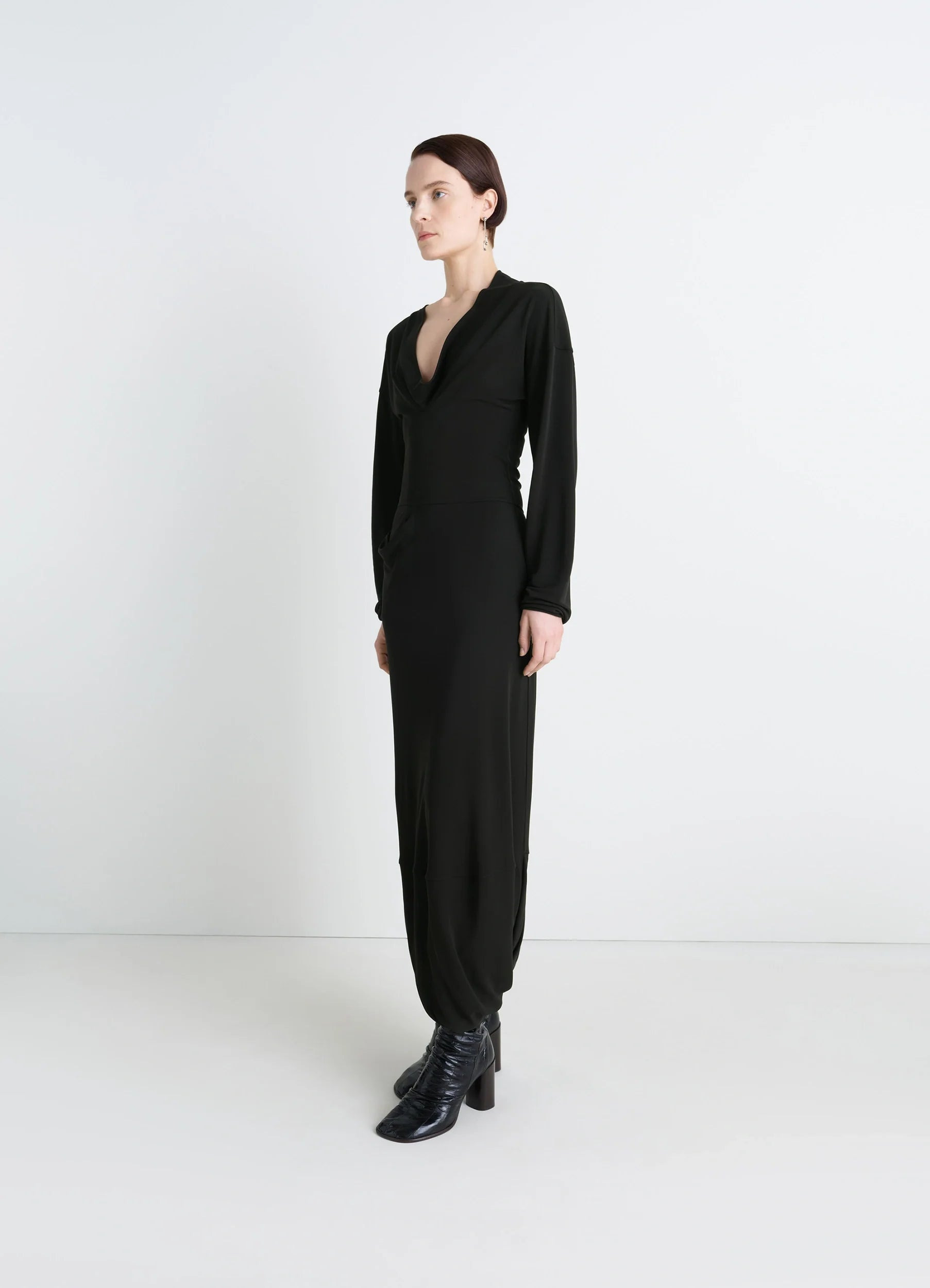 V-NECK DRESS - 4