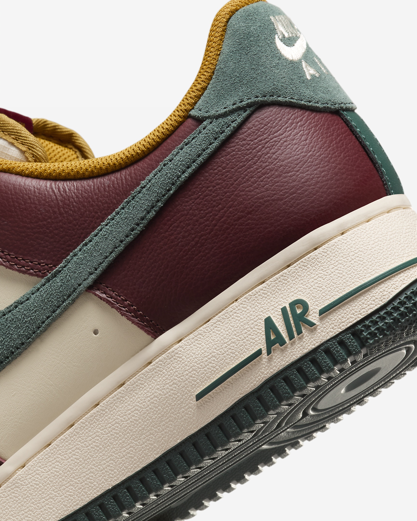 Nike Air Force 1 '07 LV8 Men's Shoes - 8