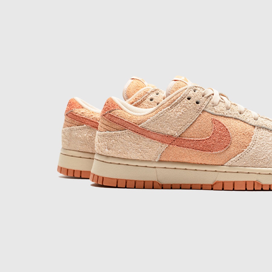 WMNS DUNK LOW "BURNT SUNRISE" - 5