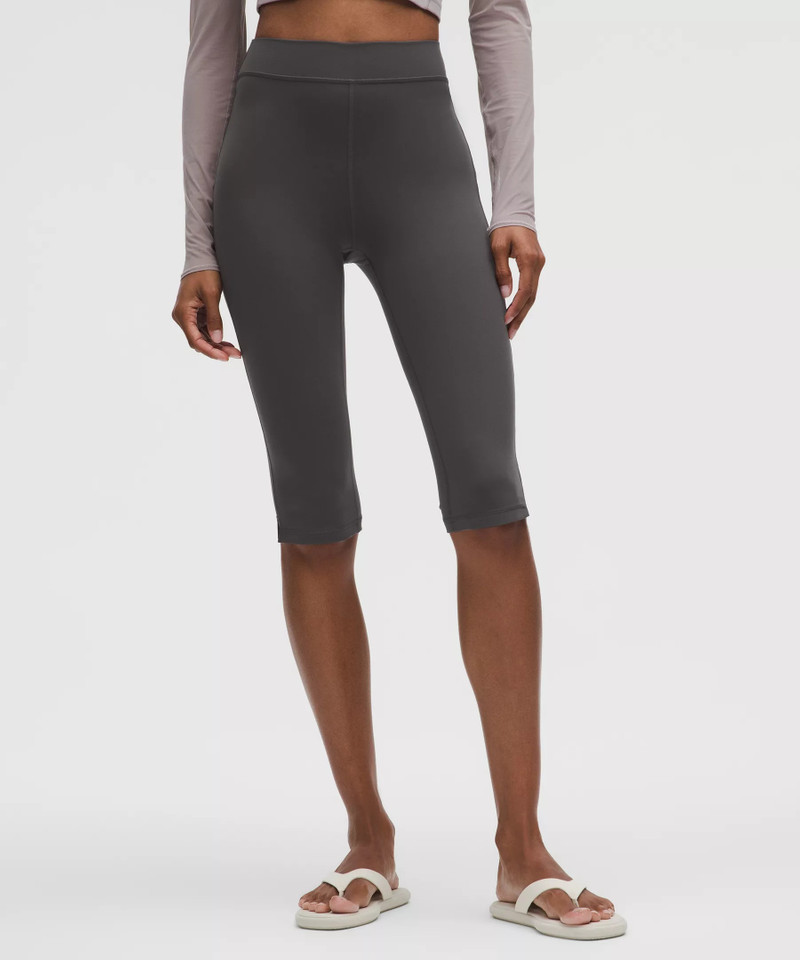lululemon Groove High-Rise Notched-Hem Crop 15" outlook